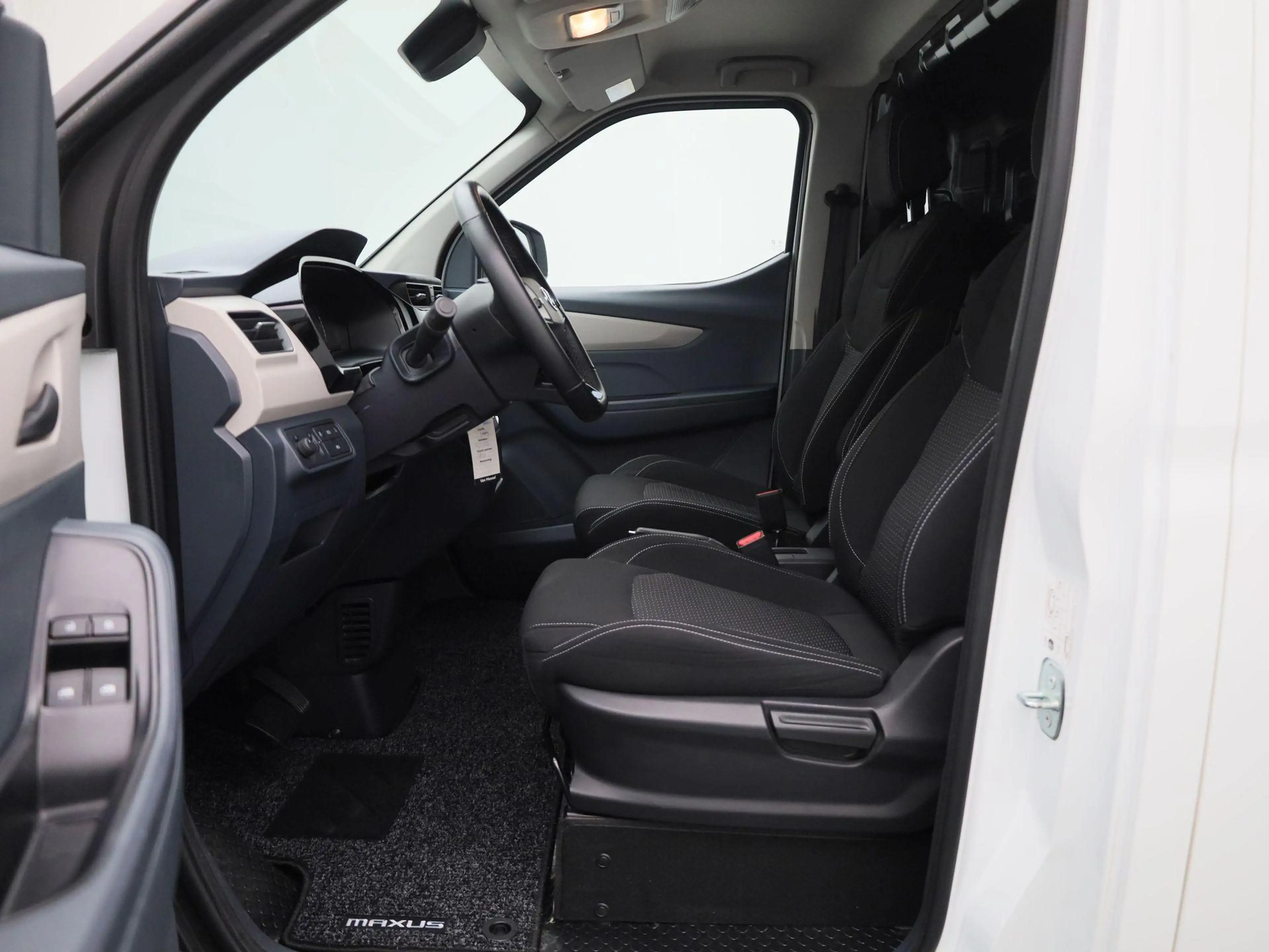 Maxus eDeliver 3 L2 SWB 50 kWh Aut. | 1e-Eigenaar | Apple CarPlay | — photo 12