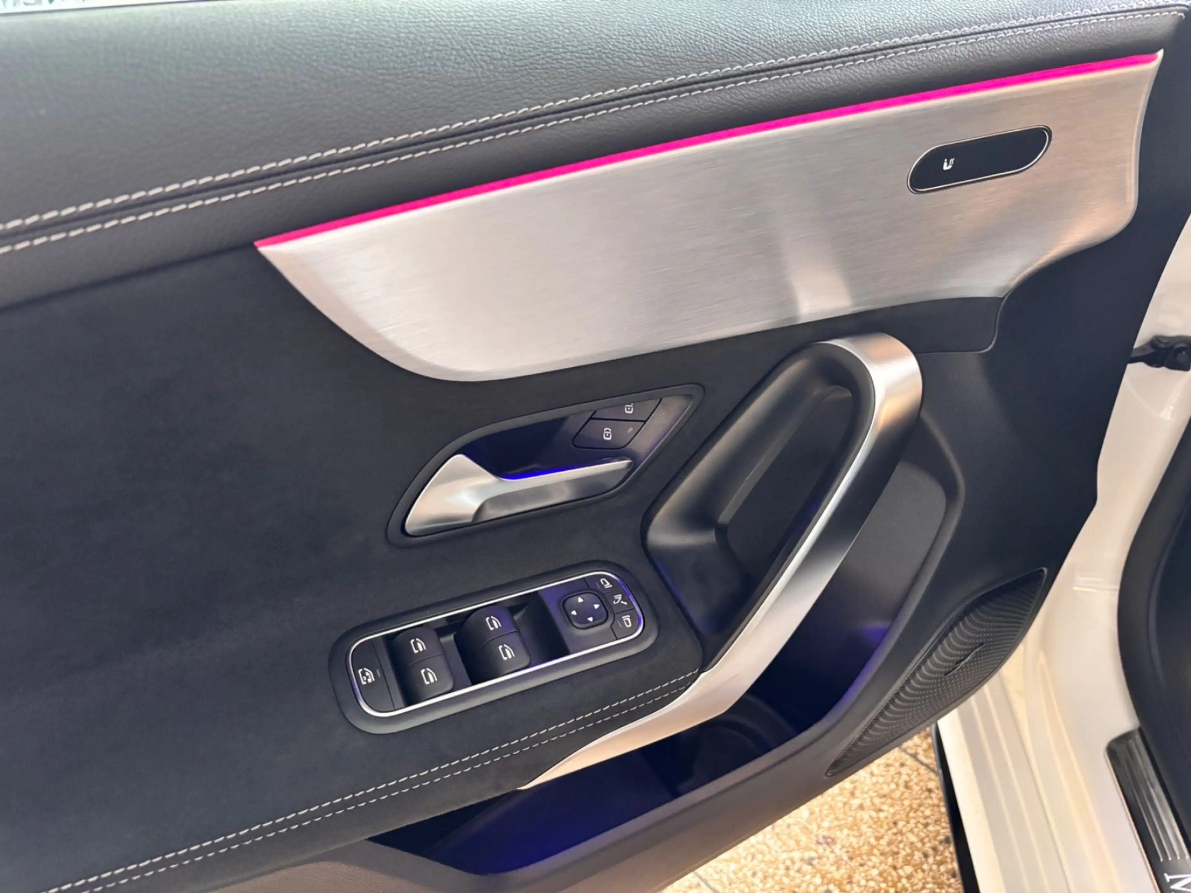 Mercedes-Benz A 200 AMG Edition — photo 10