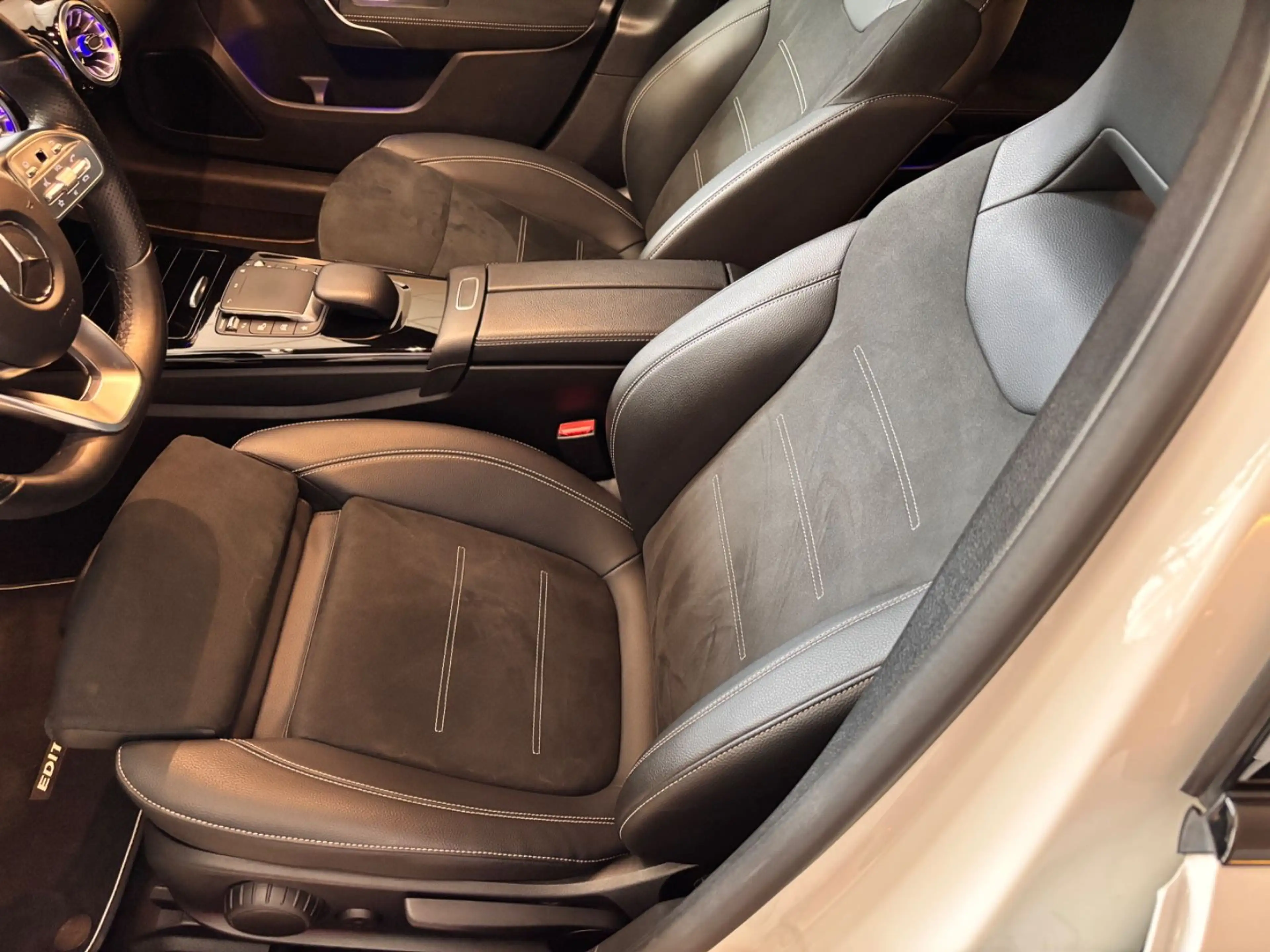 Mercedes-Benz A 200 AMG Edition — photo 11