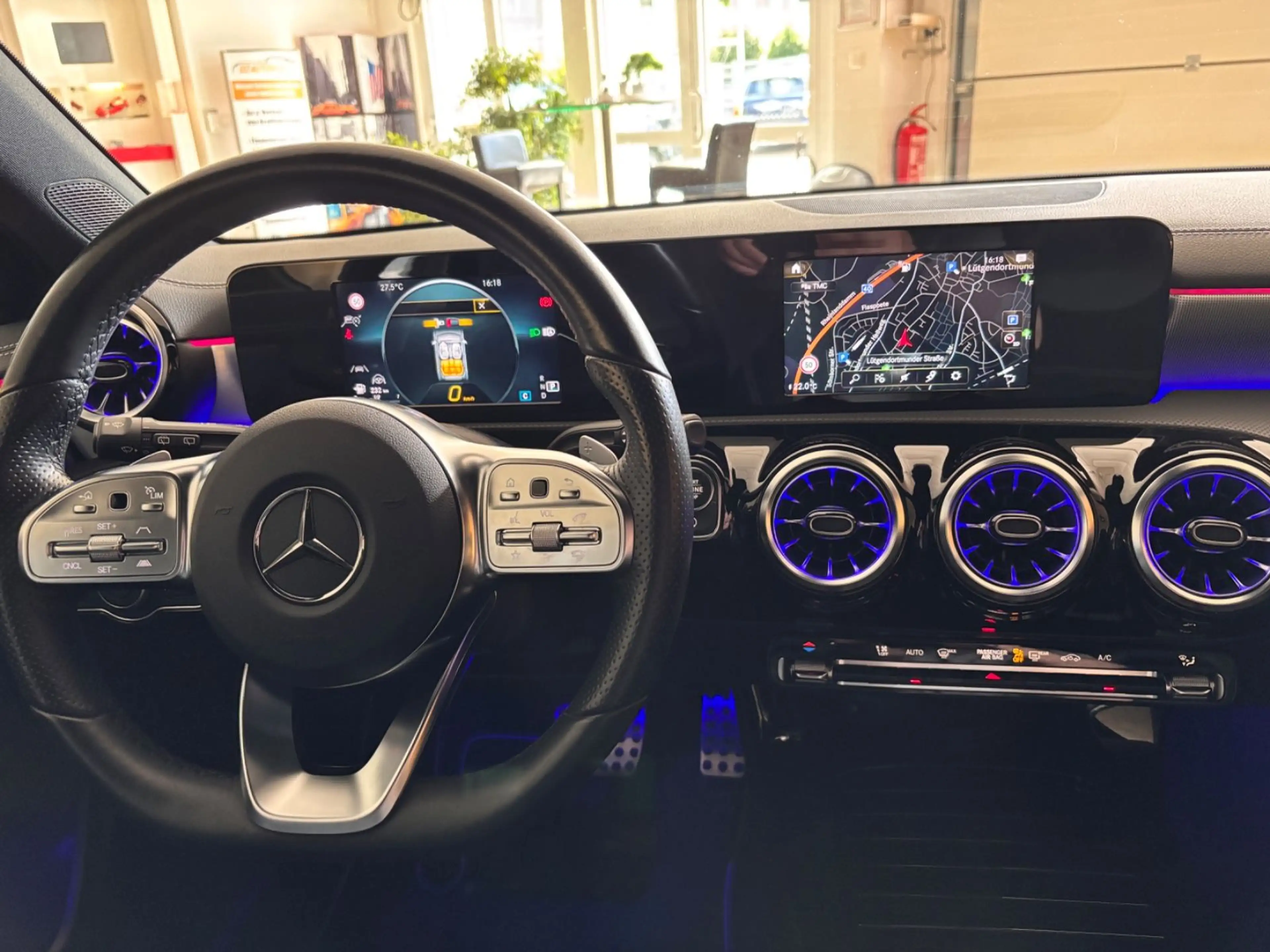 Mercedes-Benz A 200 AMG Edition — photo 13