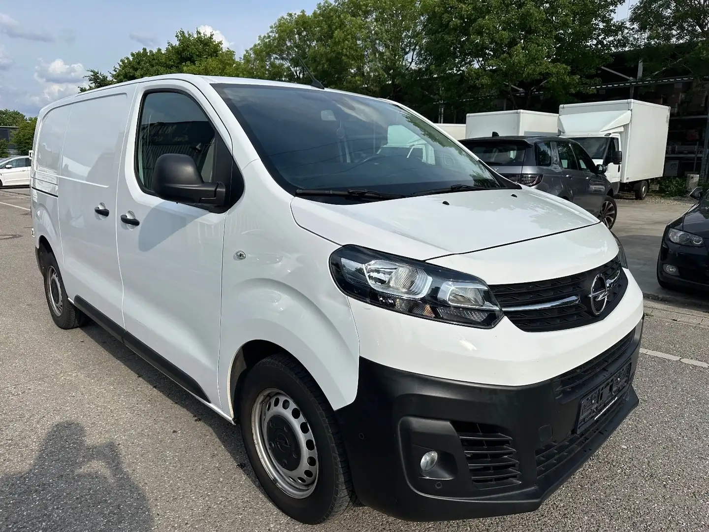 Opel Vivaro Kasten Edition M*KLIMA*1.HAND* Weiß - 2