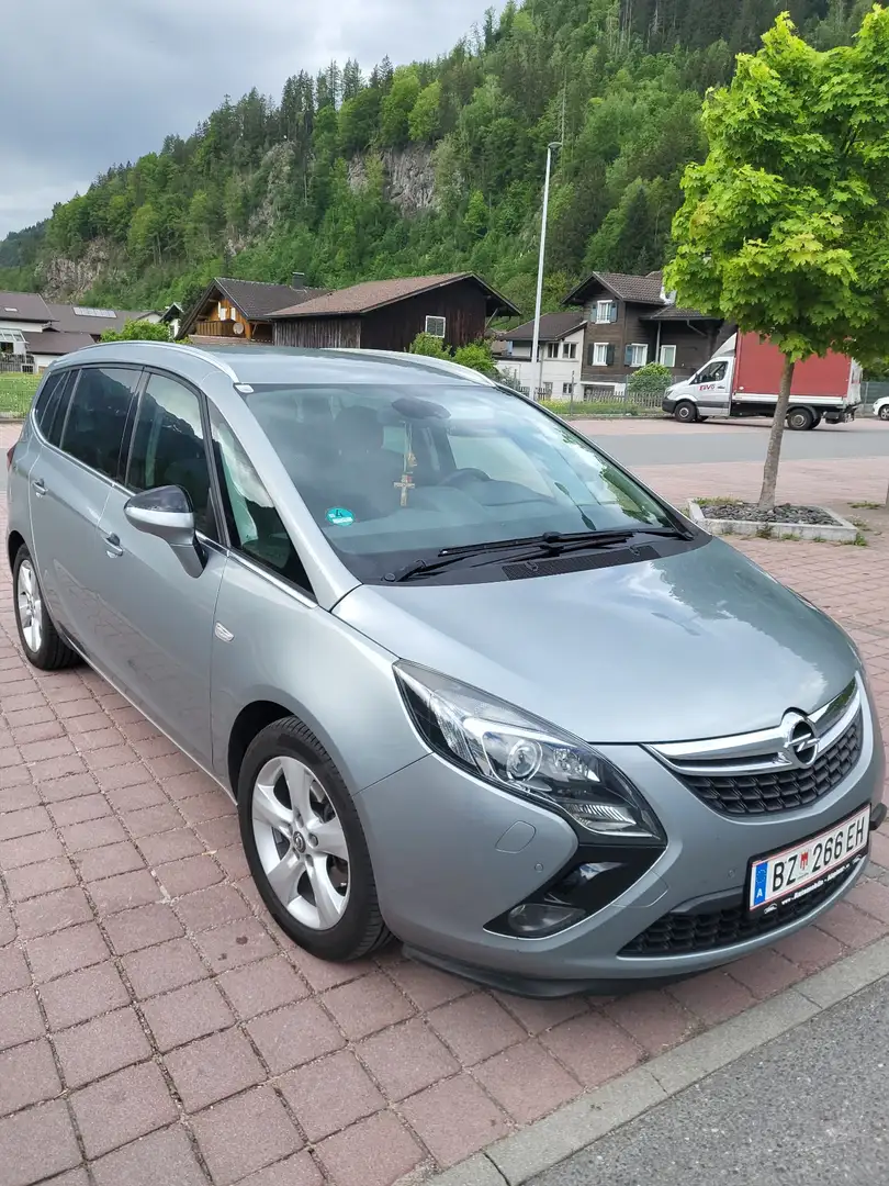 Opel Zafira Tourer 2.0 CDTI 7 Sitzer - 1