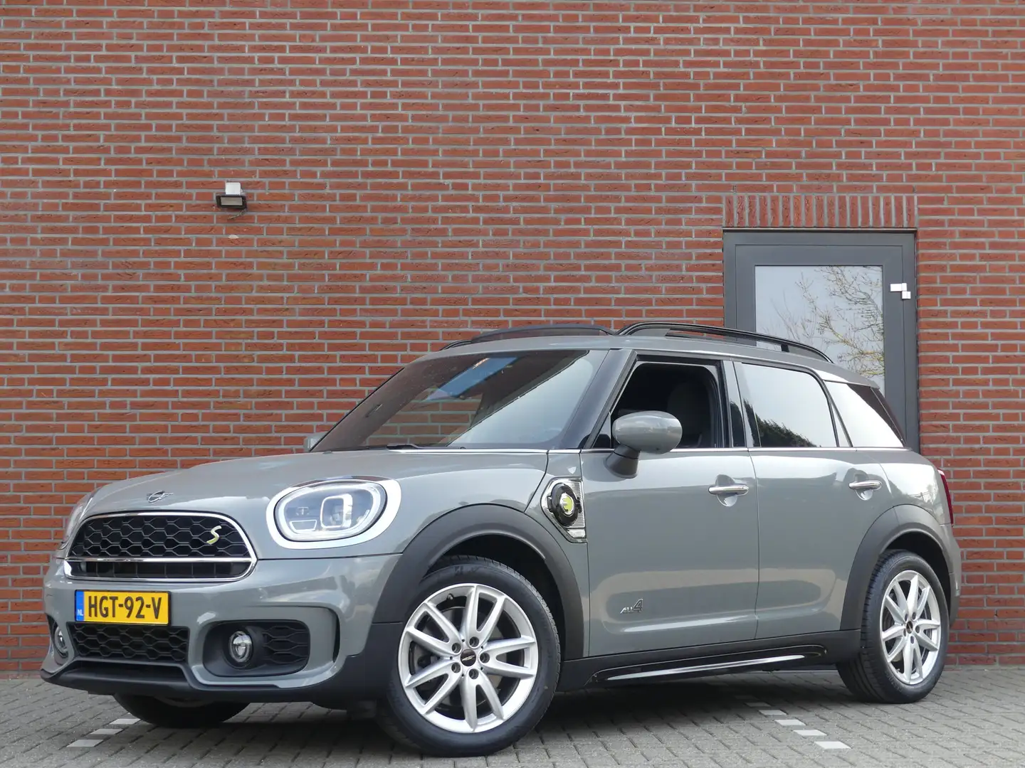 MINI Cooper S Countryman Mini 2.0 E ALL4 Chili / Facelift Gris - 1