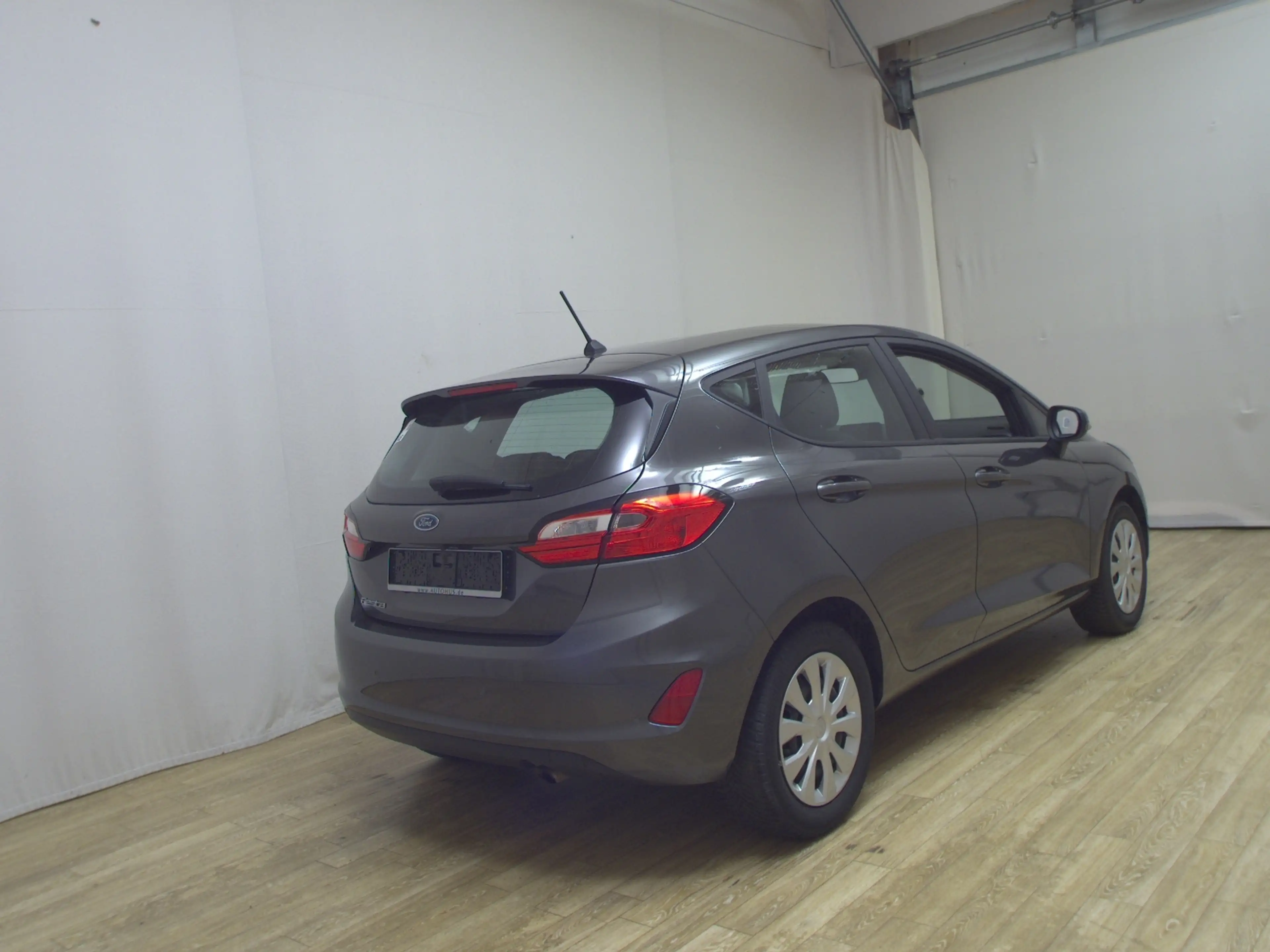 Ford Fiesta — photo 4