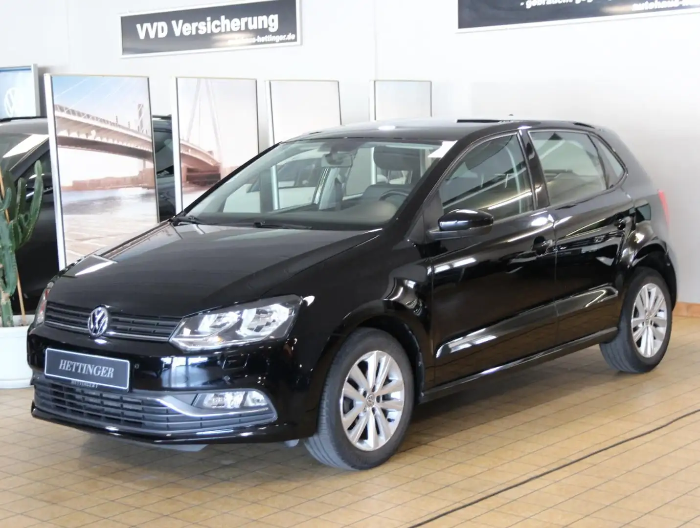 Volkswagen Polo Comfortline 1.2 TSI,5-Gang,Klima,Radio,Sitz Noir - 1