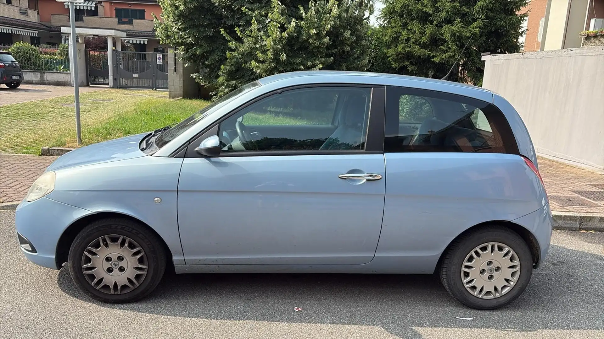 Lancia Y 1.4 Albastru - 2