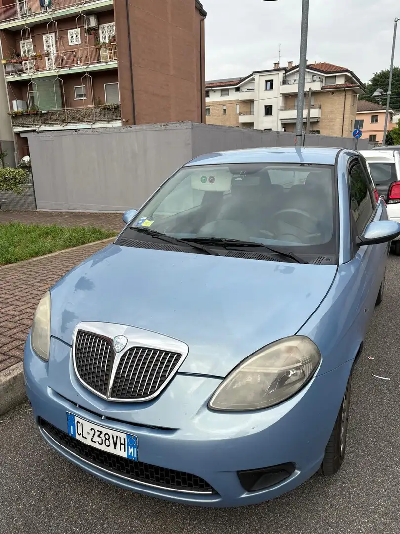Lancia Y 1.4 Albastru - 1