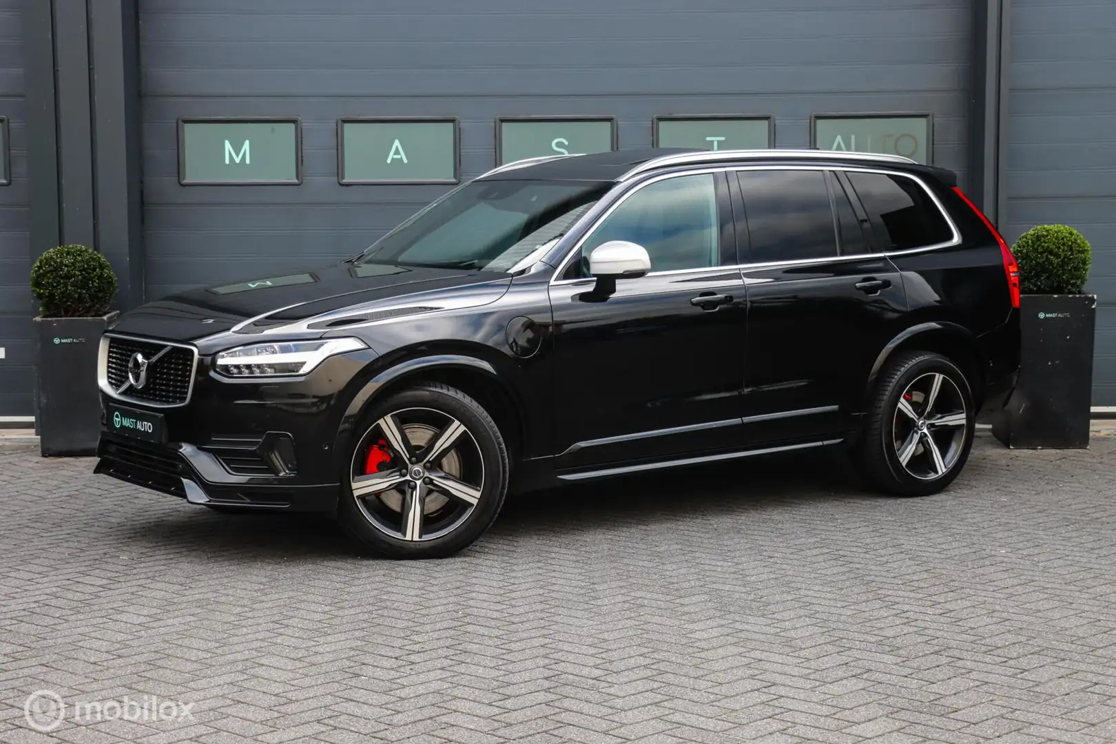 Volvo XC90 2.0 T8 Twin Engine AWD R-Design | 7 zits | HUD | A Negro - 1