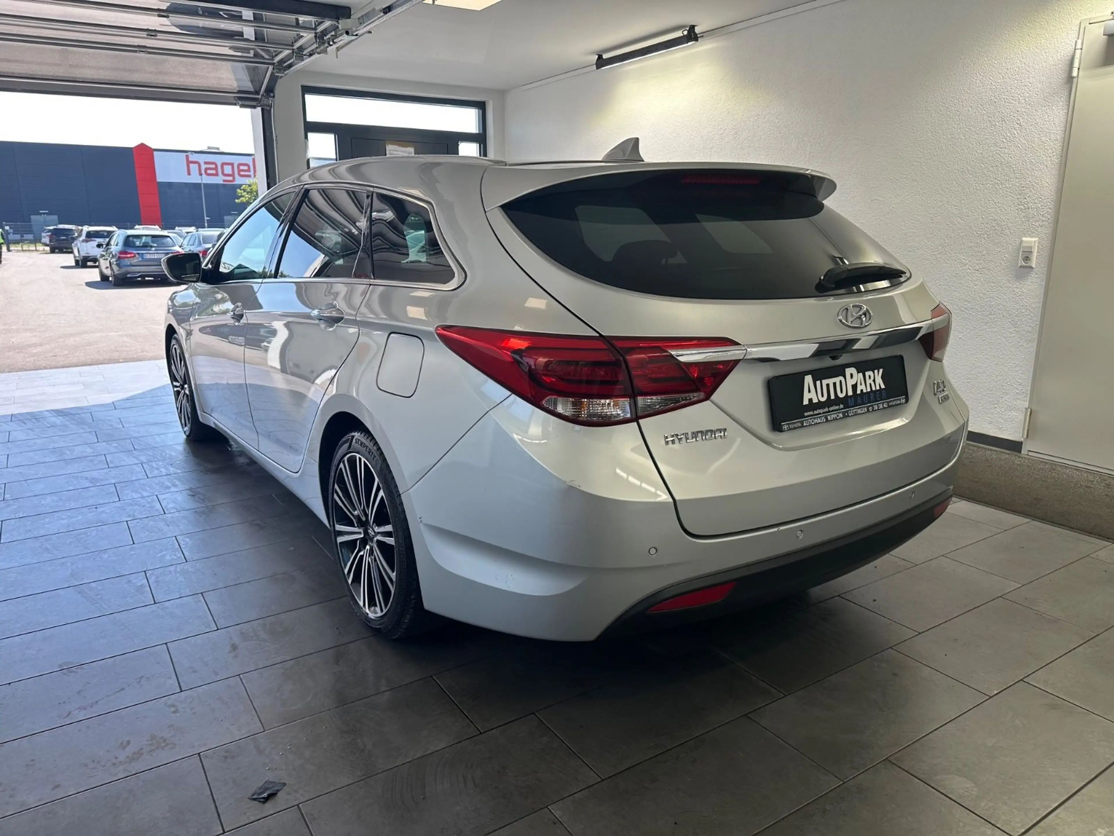 Hyundai i40 cw blue Premium*Leder*SHZ*Xenon*PDC* — photo 8