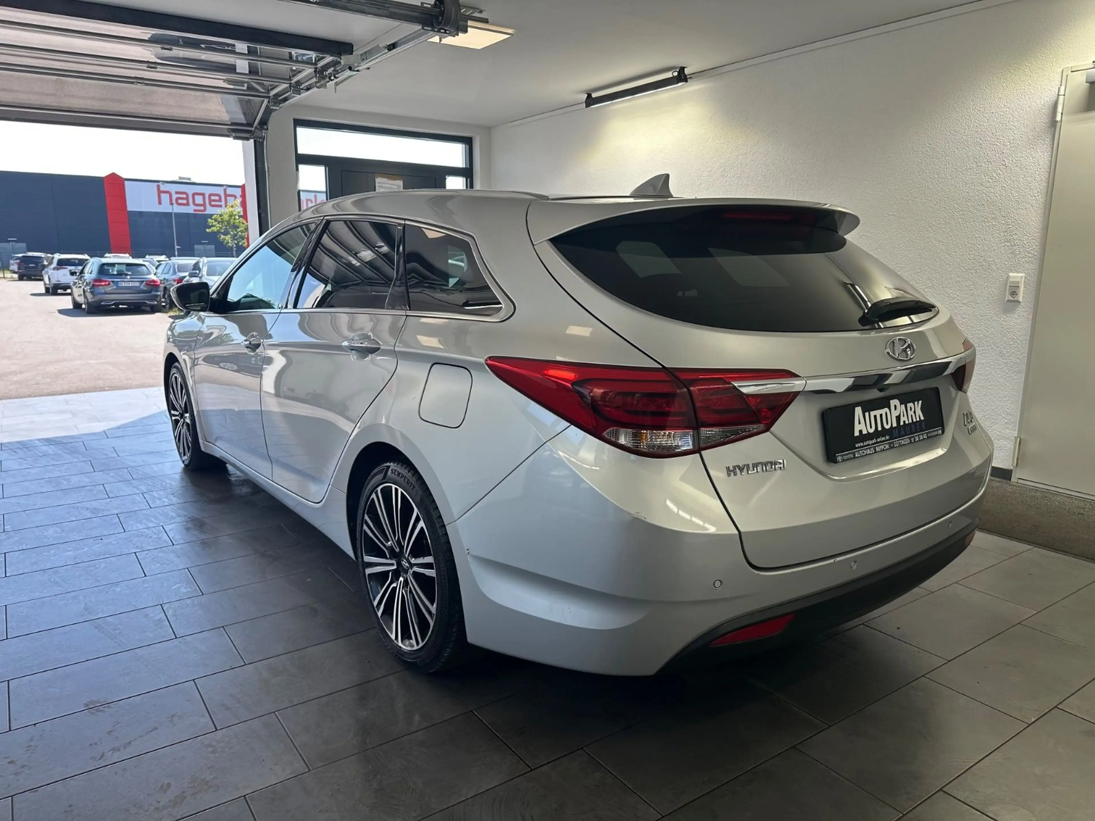 Hyundai i40 cw blue Premium*Leder*SHZ*Xenon*PDC* — photo 7