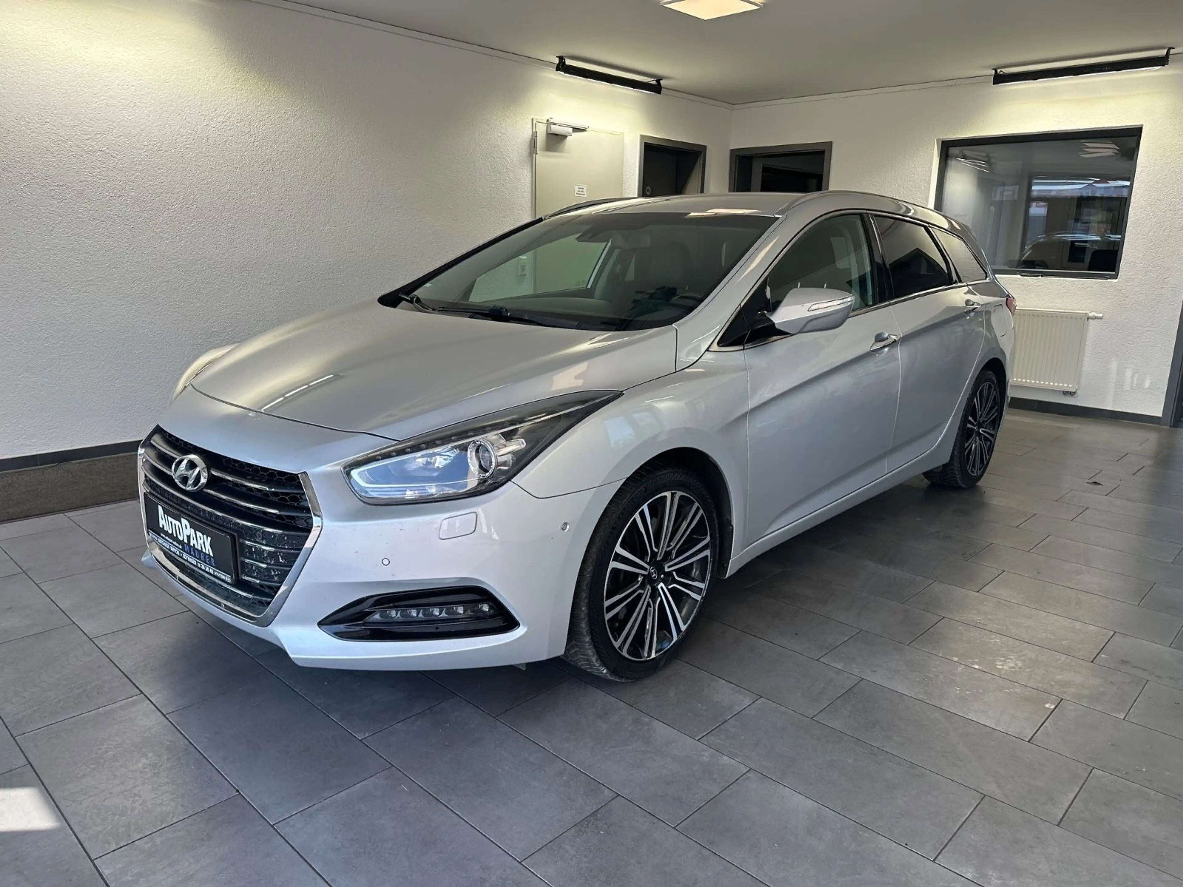 Hyundai i40 cw blue Premium*Leder*SHZ*Xenon*PDC*