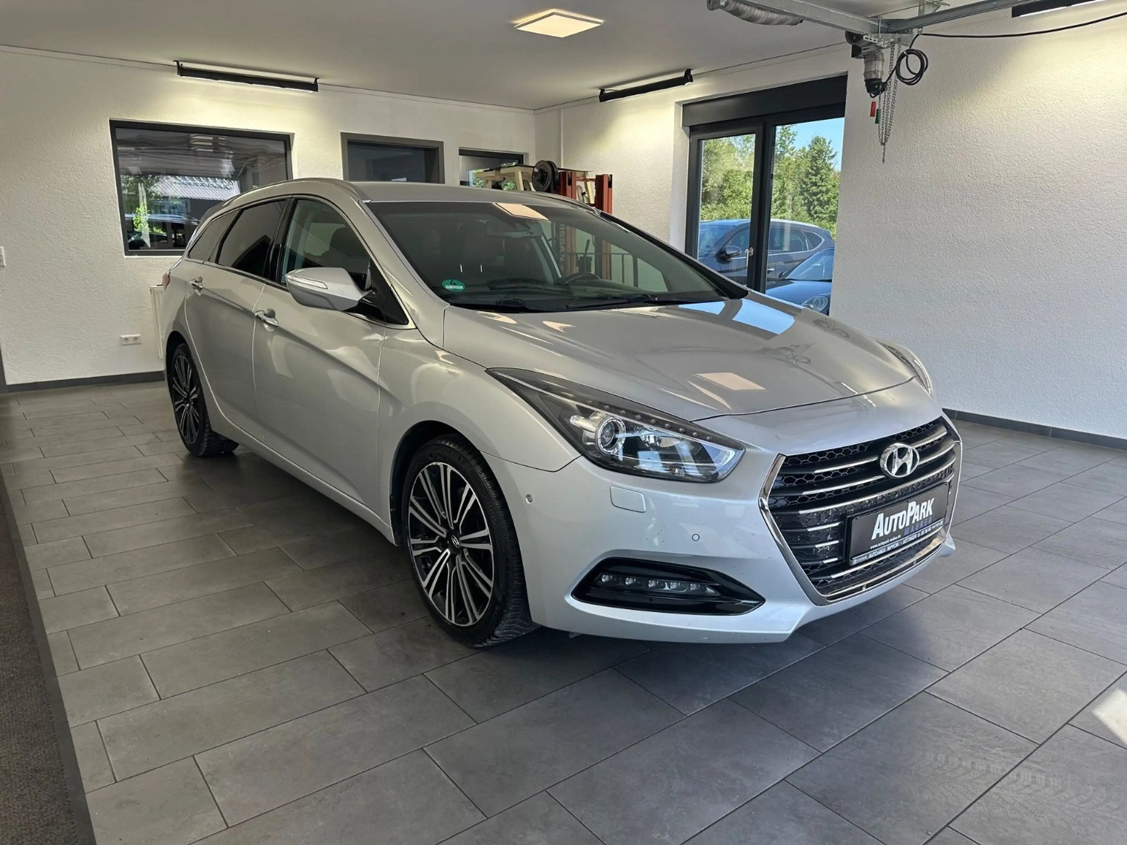 Hyundai i40 cw blue Premium*Leder*SHZ*Xenon*PDC* — photo 3