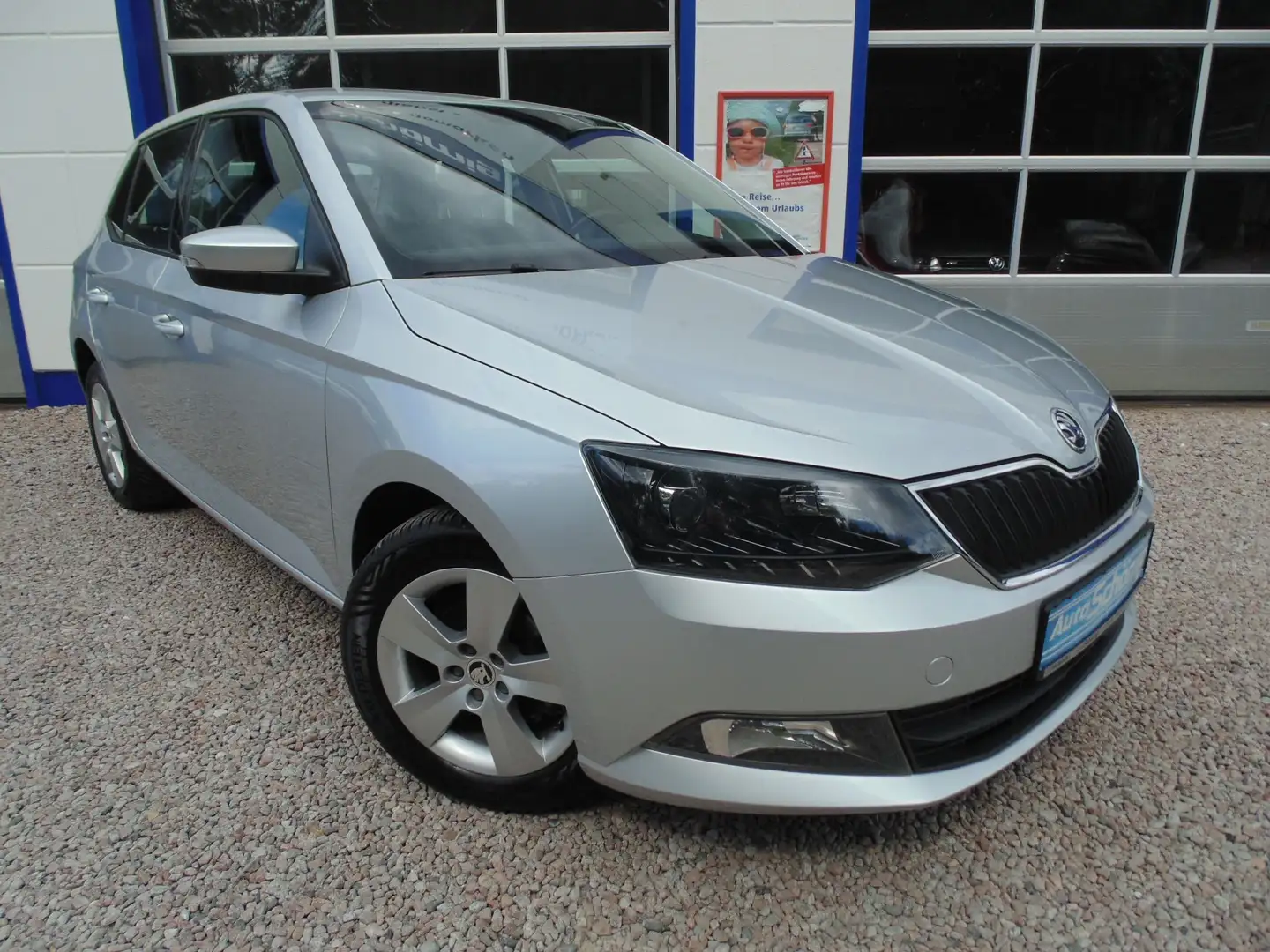 Skoda Fabia Ambition  *5-türig*4Zyl.*ALU*Klima* Grau - 1