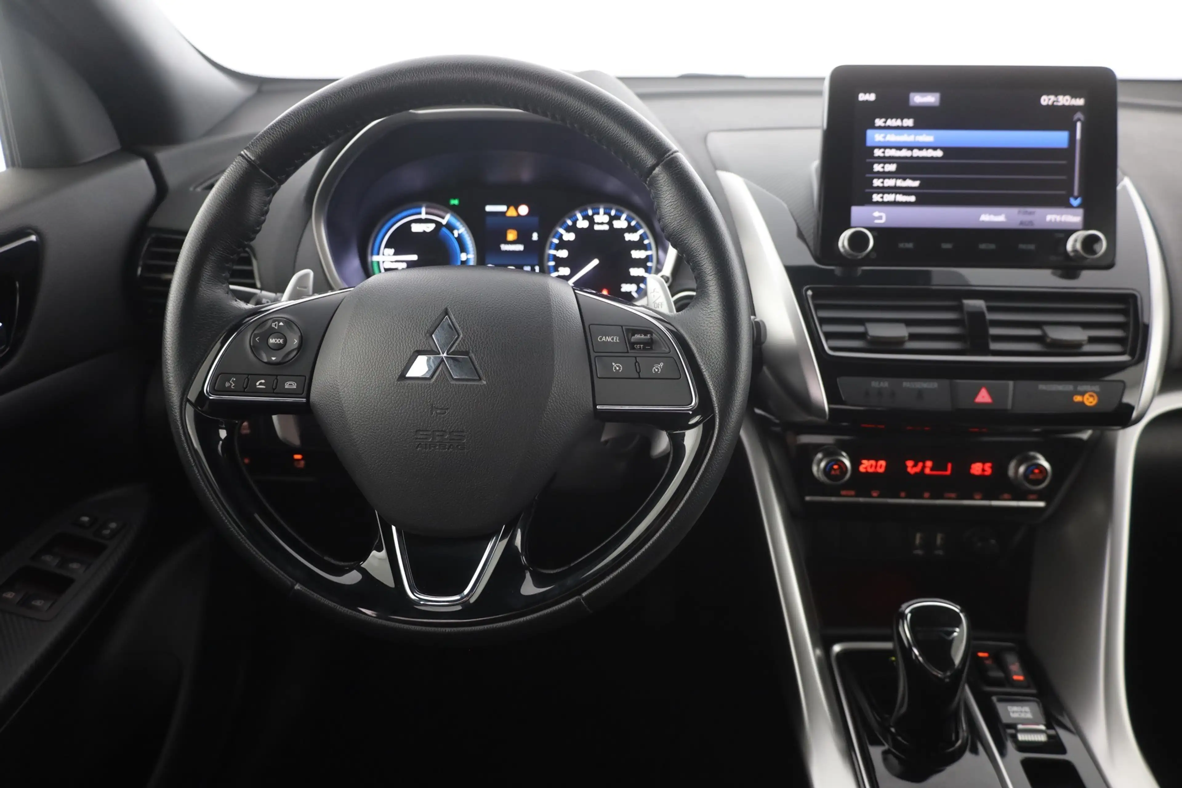 Mitsubishi Eclipse Cross 2.4 Hybrid Plus 4WD Standheizung — photo 10