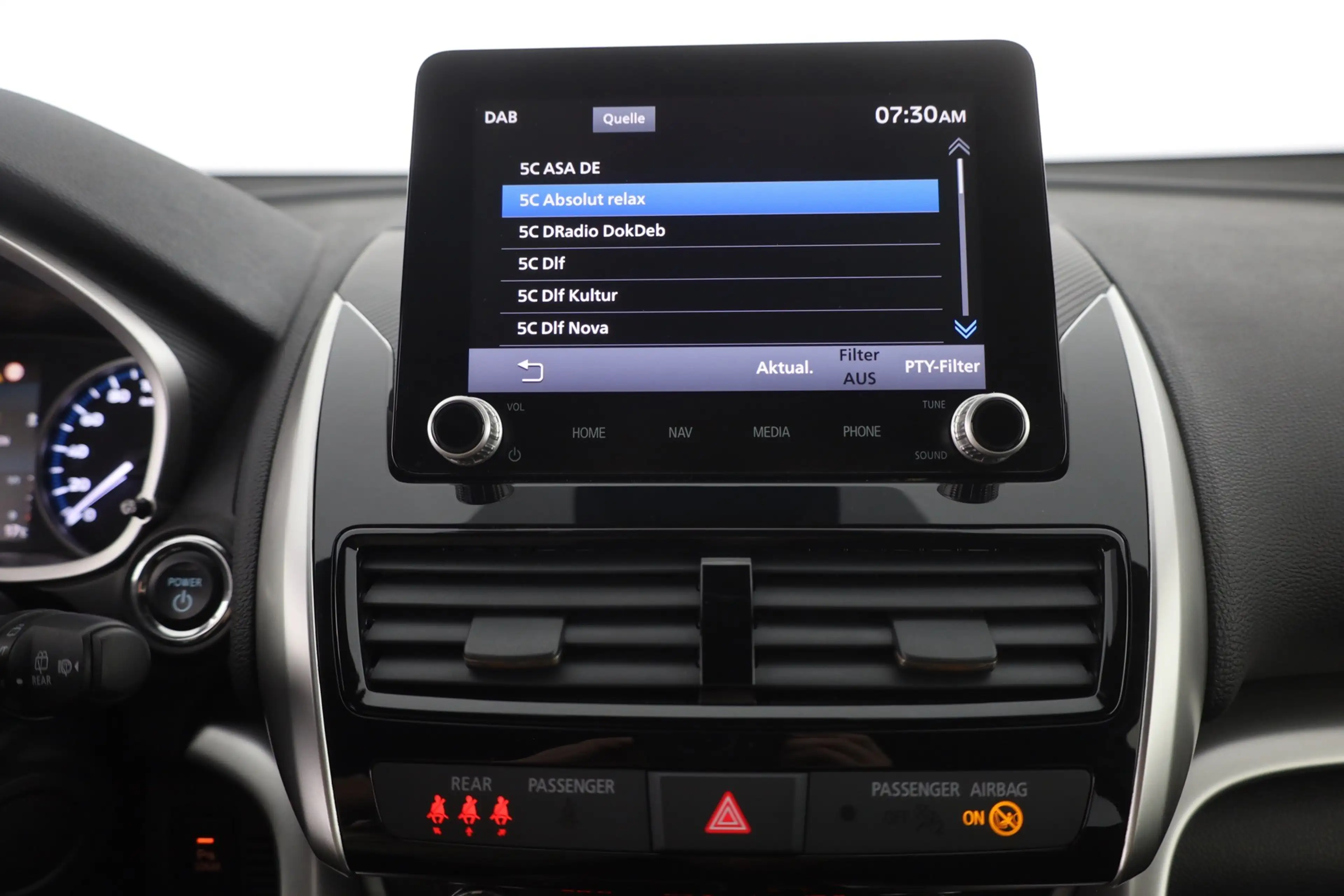 Mitsubishi Eclipse Cross 2.4 Hybrid Plus 4WD Standheizung — photo 11