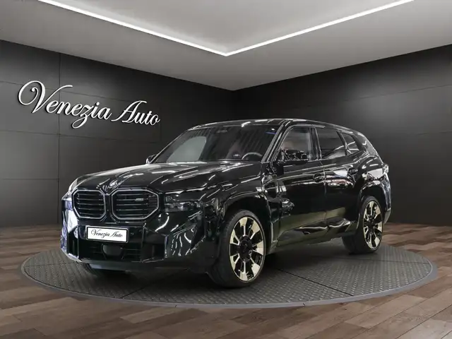BMW XM XM 476cv xDrive Gancio Tetto Pelle HUD ACC Matrix Navi Keyless 360 Massage Ventil Ambient Bowers