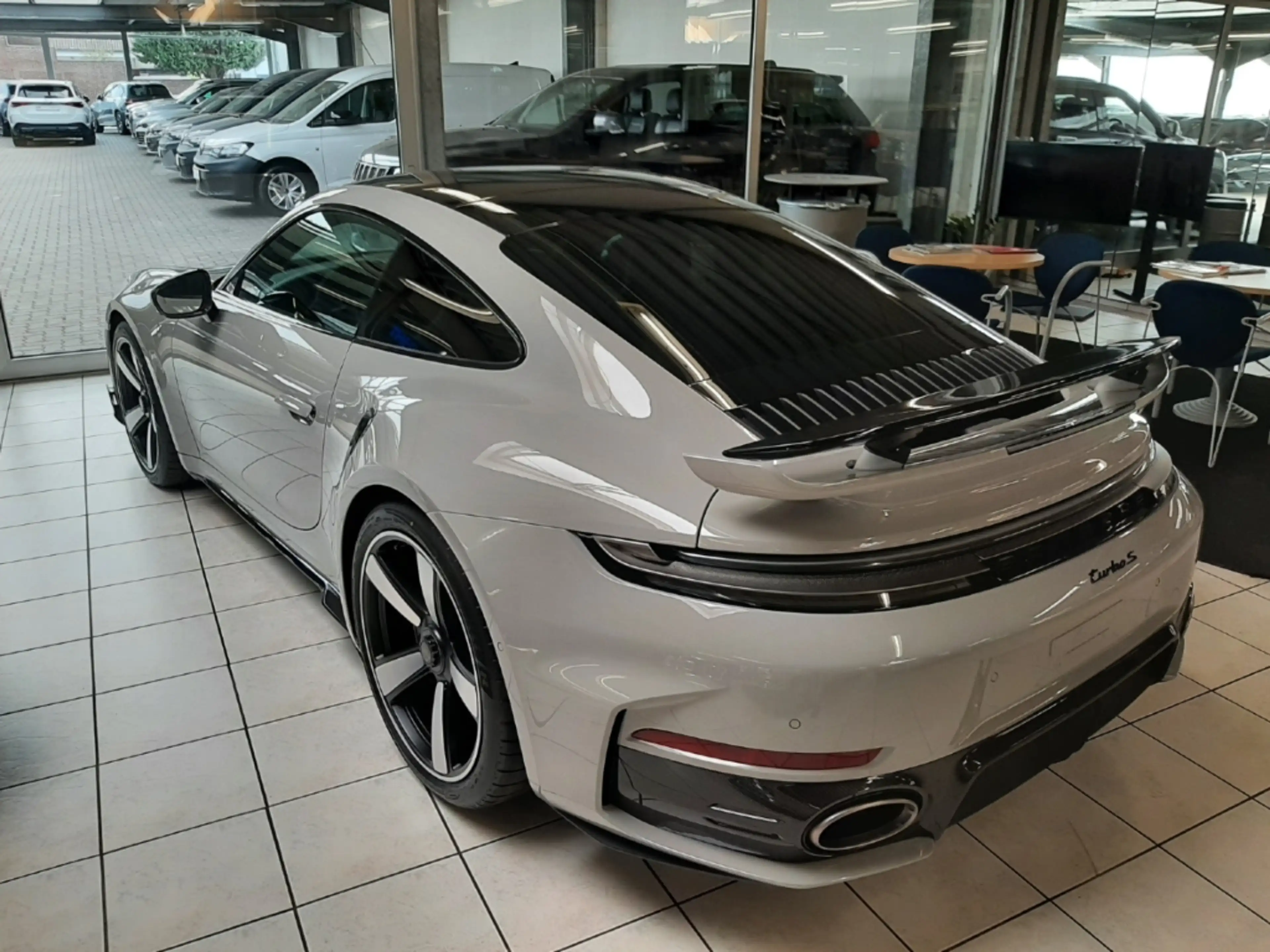 Porsche 911 992 Turbo S Carbon Lift Kreide sof.verfügbar — photo 6