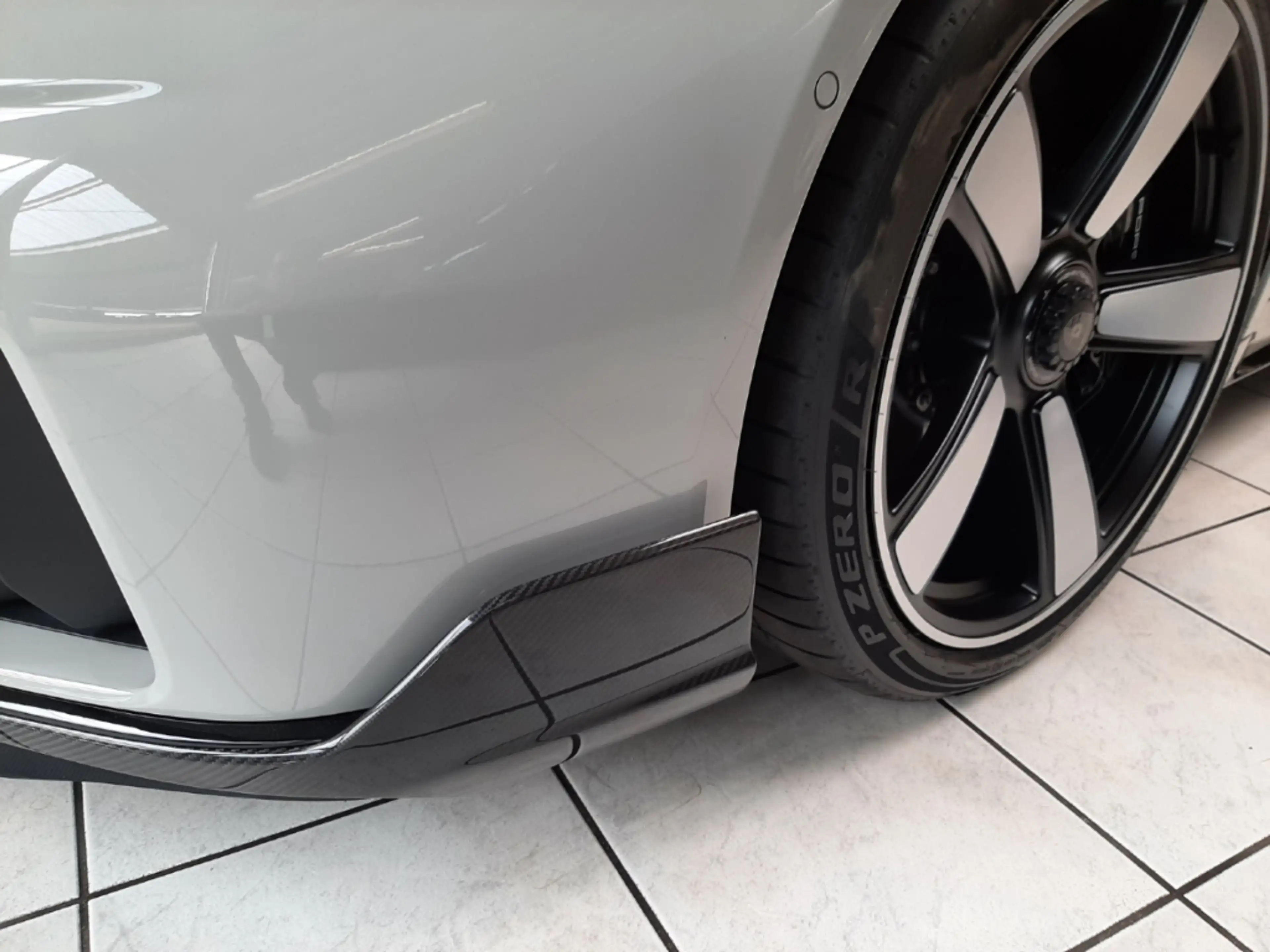 Porsche 911 992 Turbo S Carbon Lift Kreide sof.verfügbar — photo 9