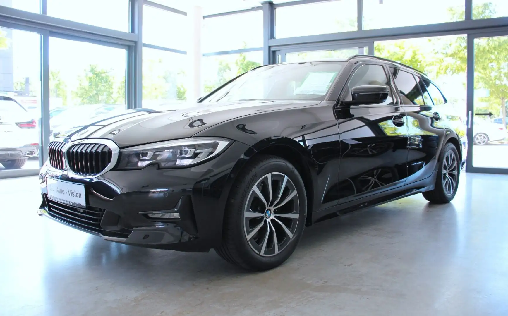 BMW 320 i Advantage (G21) *LED*Panorama*KAM*AppleCP Negro - 2