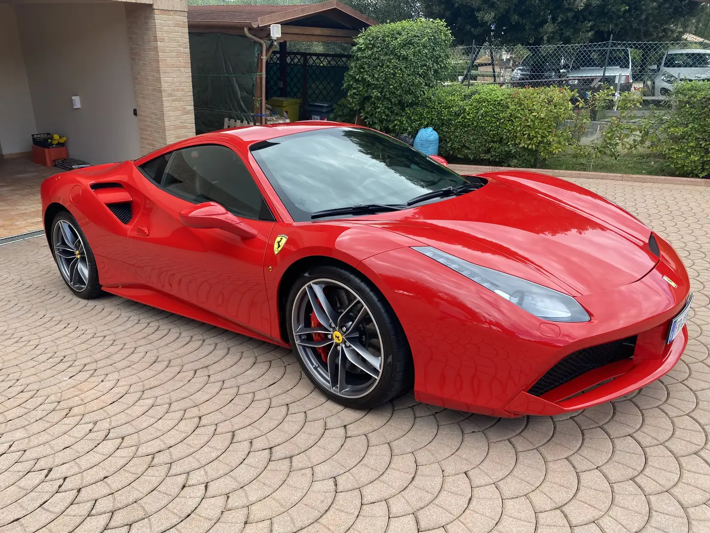 Ferrari 488 Coupe 3.9 GTB dct Rosso - 1