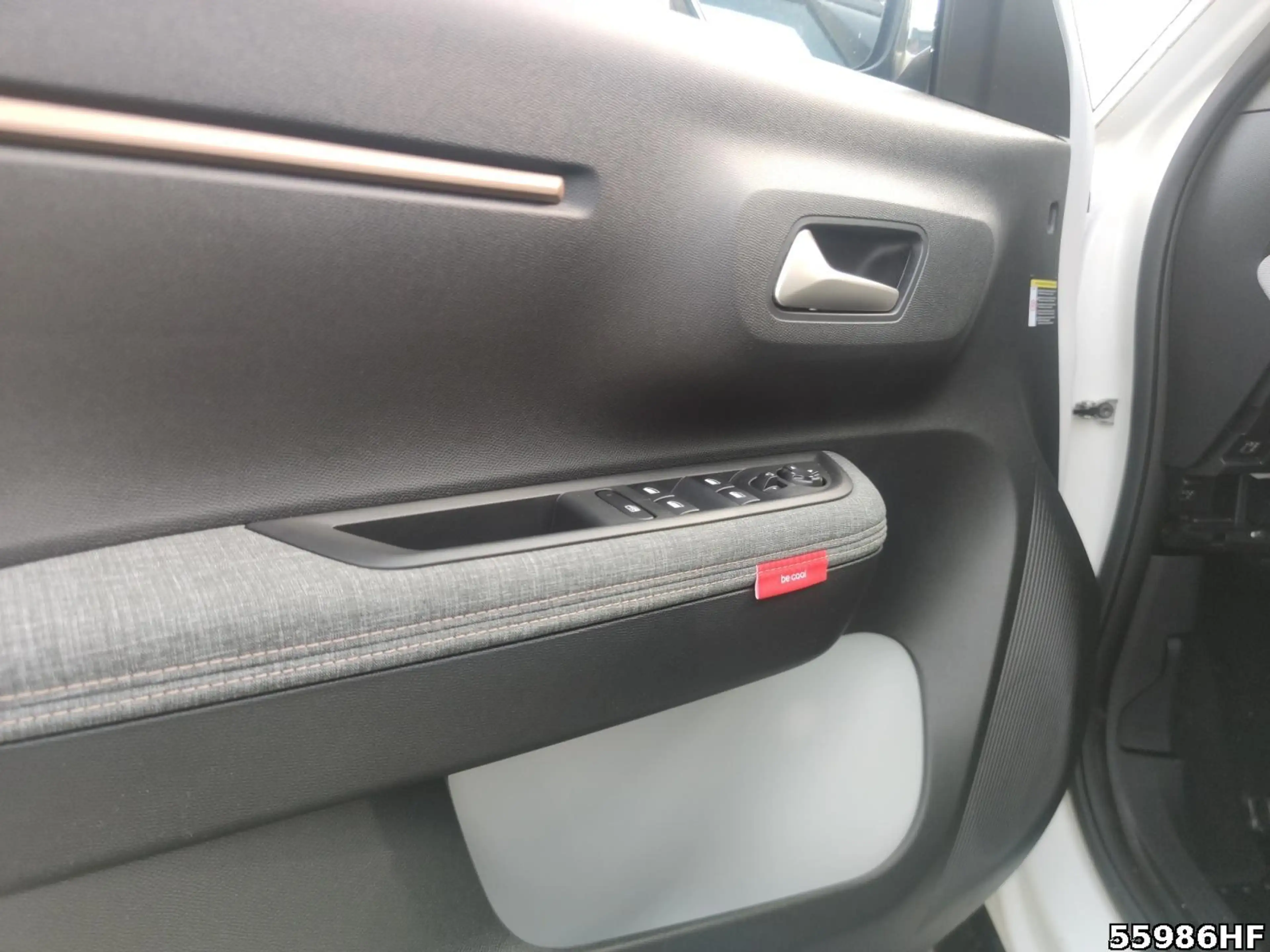 Citroen C3 Aircross Plus Hybrid 145 PS AT — photo 13