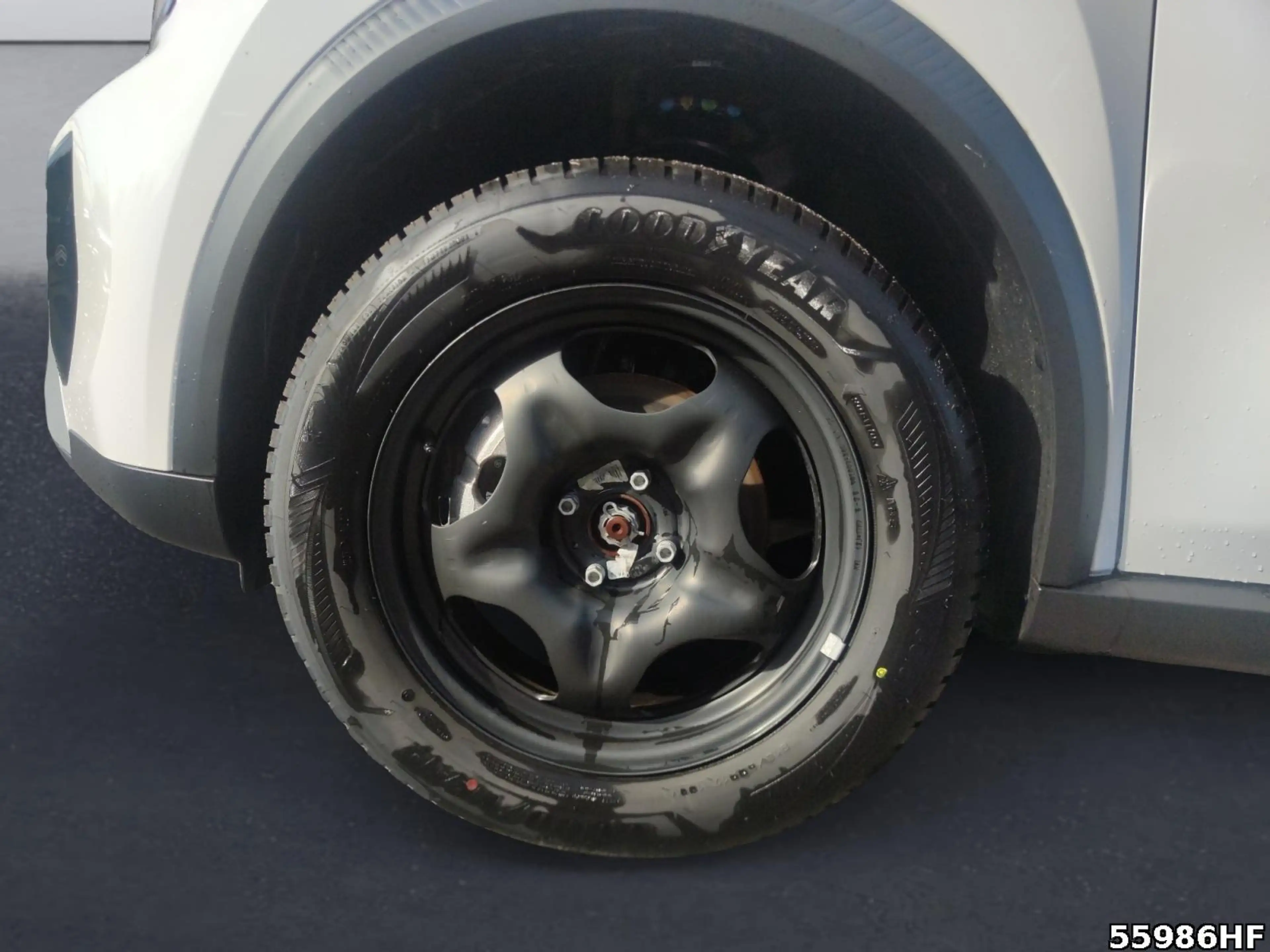 Citroen C3 Aircross Plus Hybrid 145 PS AT — photo 5