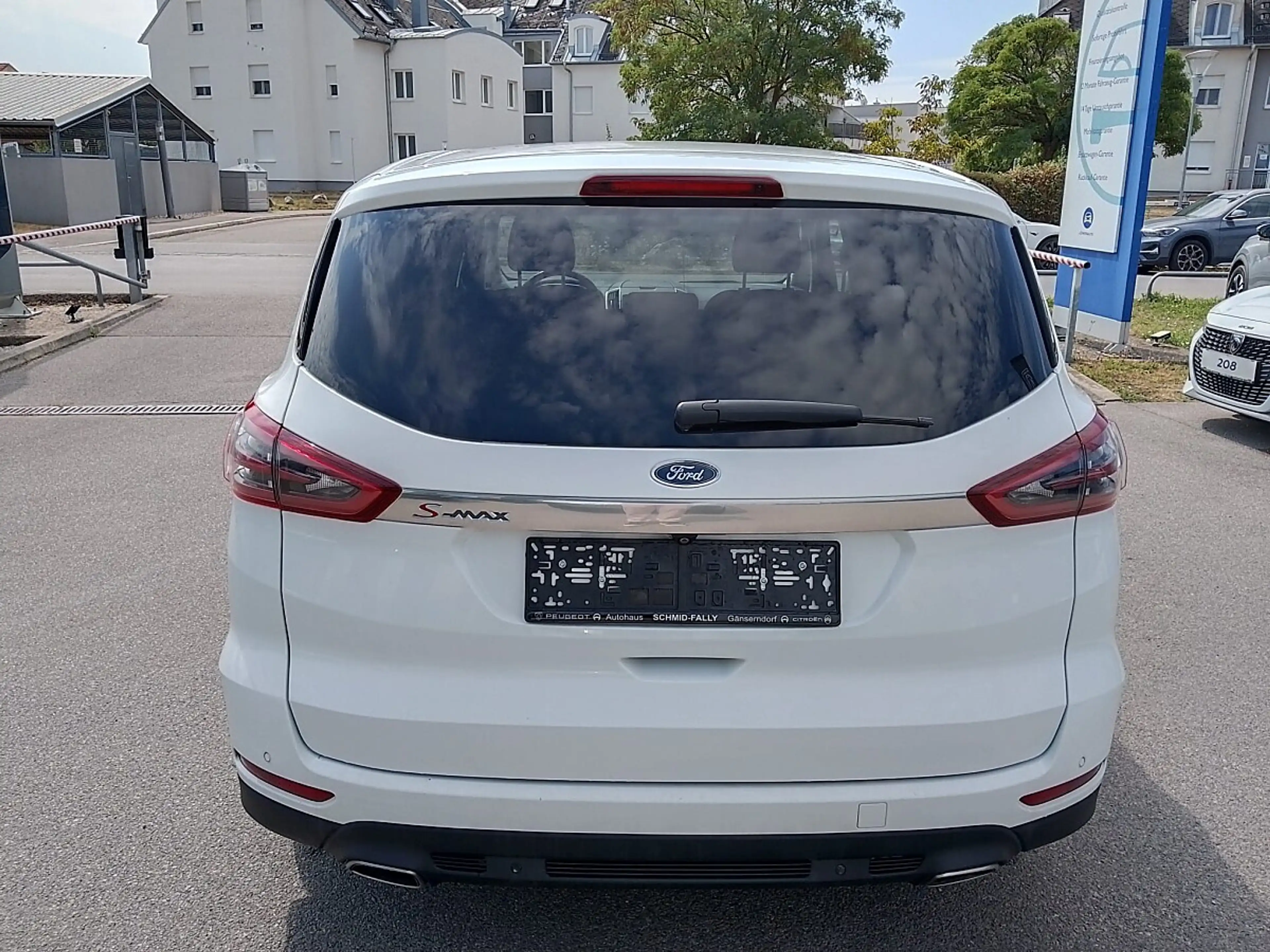 Ford S-Max S-MAX Titanium 2.0 TDCi Auto-Start/Stop Aut. — photo 6