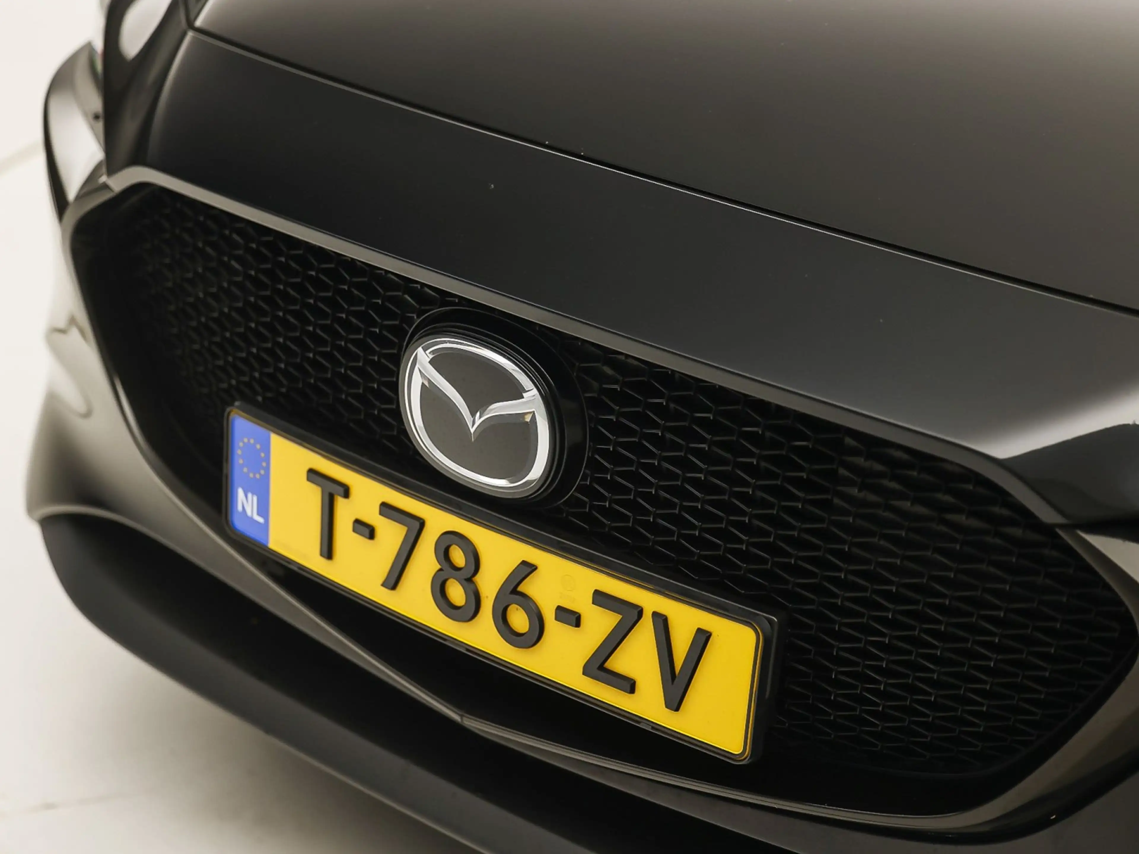 Mazda 3 2.0 e-SkyActiv-G M Sport (NAVIGATIE, ADAPTIVE CRUI — photo 28