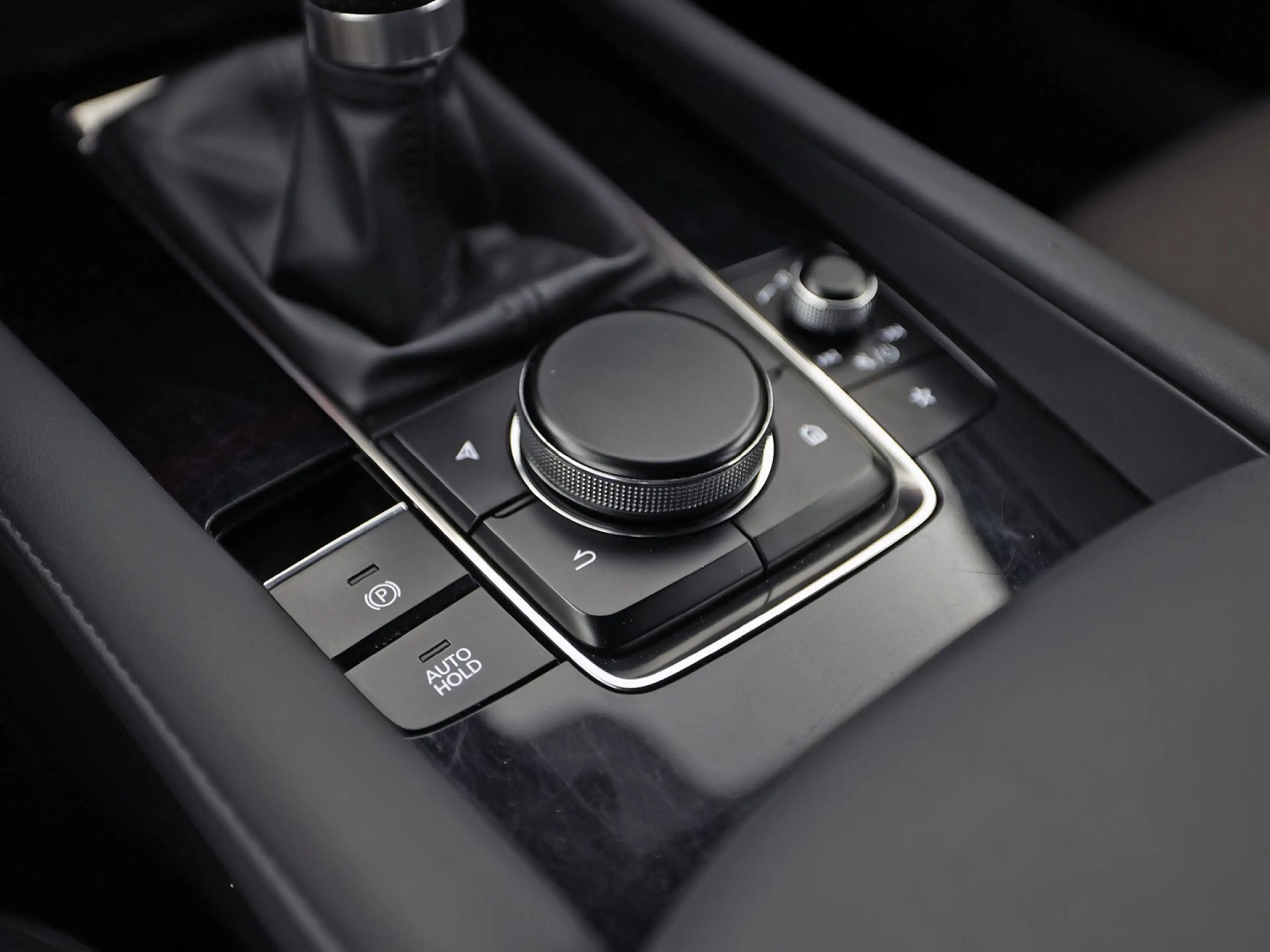 Mazda 3 2.0 e-SkyActiv-G M Sport (NAVIGATIE, ADAPTIVE CRUI — photo 20