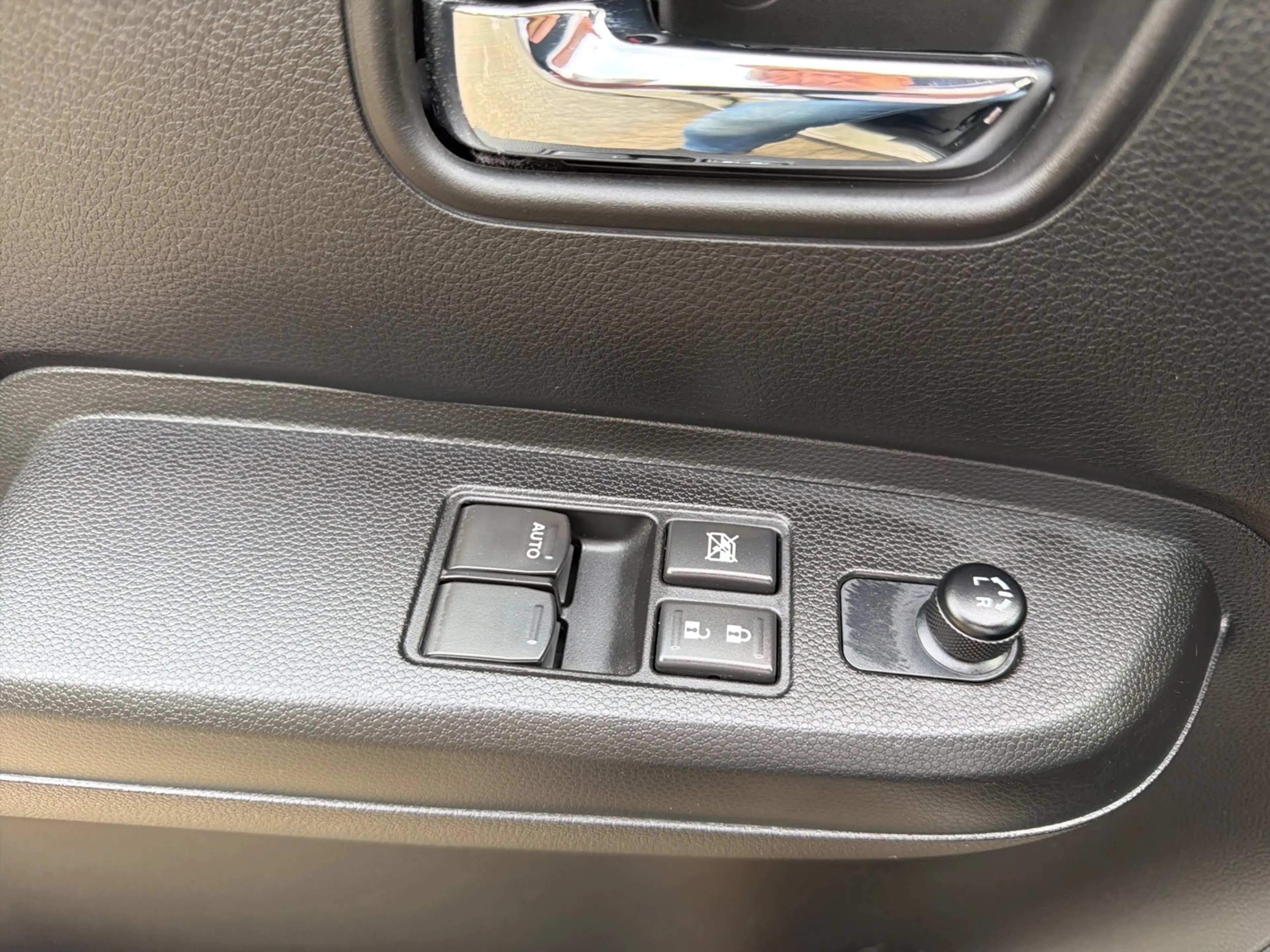 Suzuki Ignis 1.2 DUALJET Comfort — photo 15