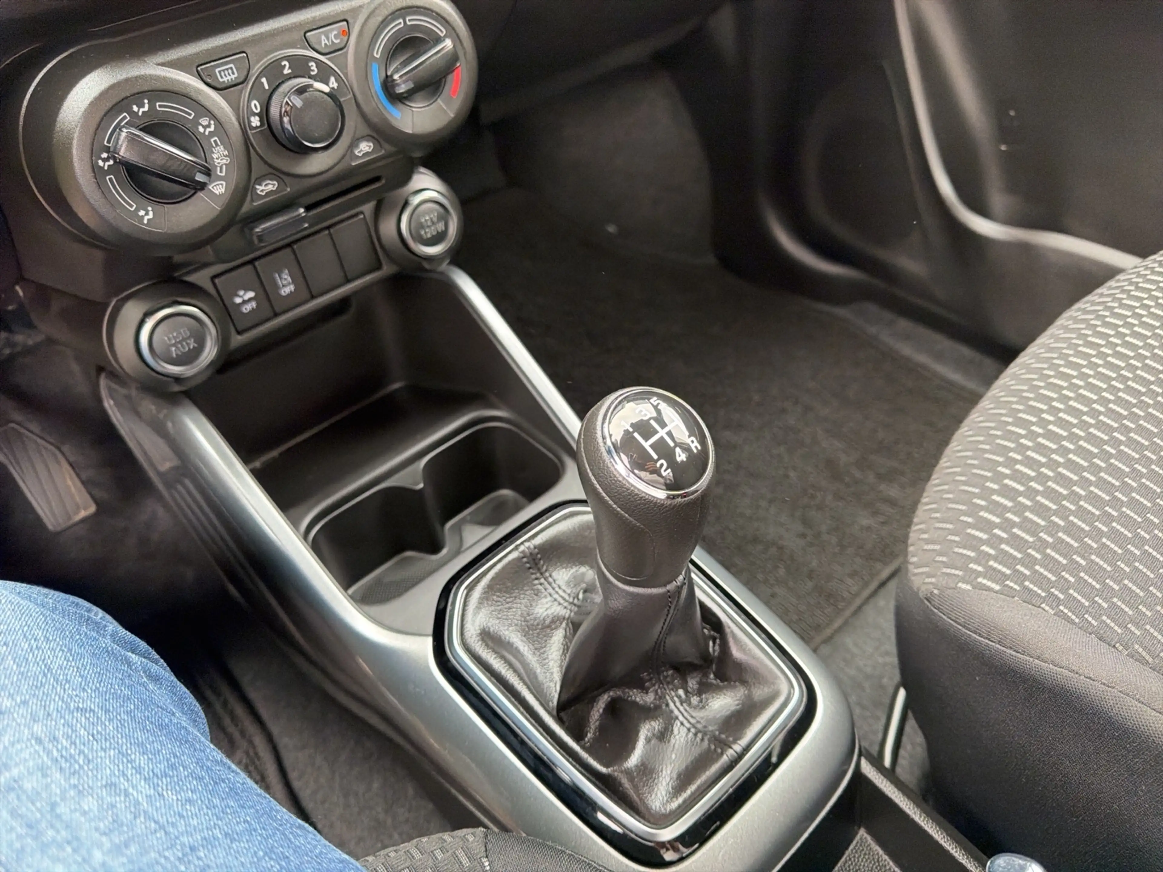 Suzuki Ignis 1.2 DUALJET Comfort — photo 12