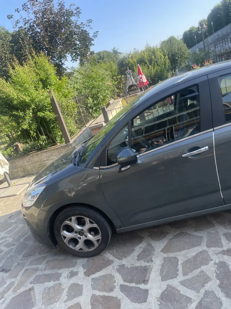 Citroen C3 1.2 puretech (vti) Exclusive 82cv FL - 2