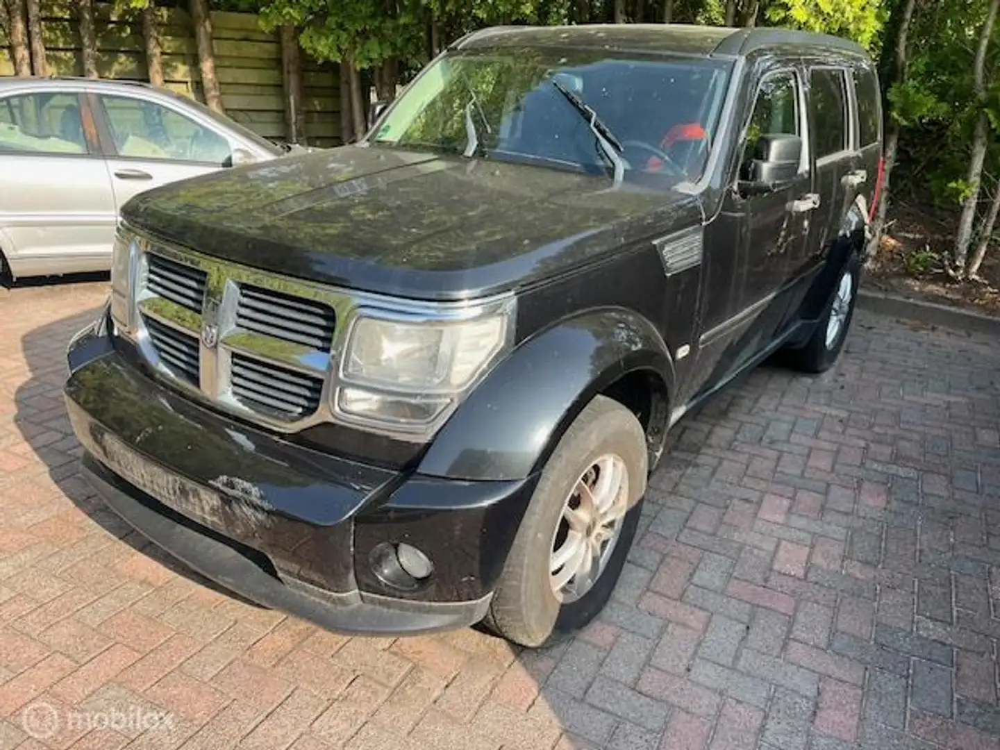 Dodge Nitro 2.8 CRD SXT AUTO LOOPT NIET GEEN IDEE WAT ER MEE I - 2