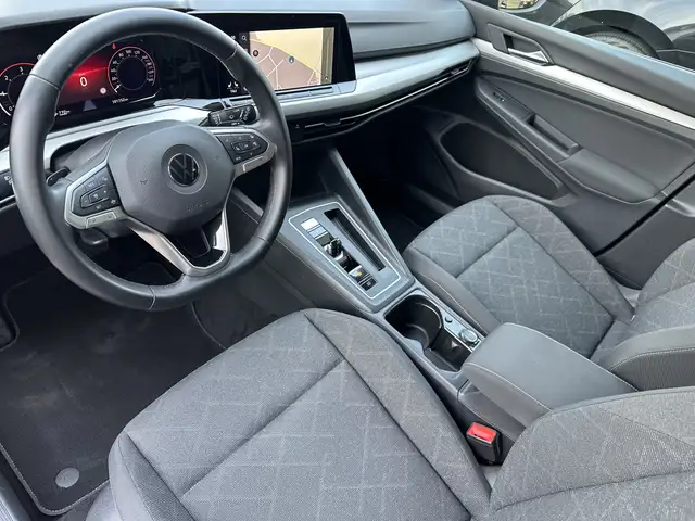 Volkswagen Golf view 9