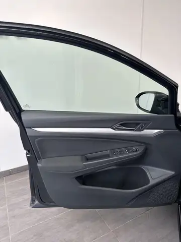 Volkswagen Golf view 7