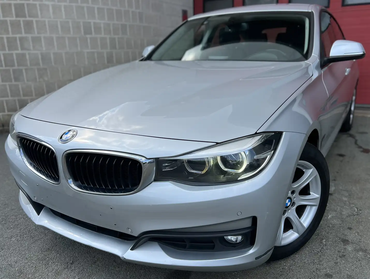 BMW 316 dA + EURO 6b + CAMÉRA + NAVI + CUIR Gris - 1