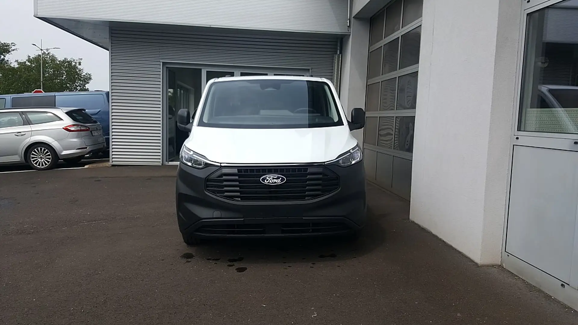 Ford Transit Custom Basis 2,0 EcoBlue L1H1 280FWD Weiß - 2