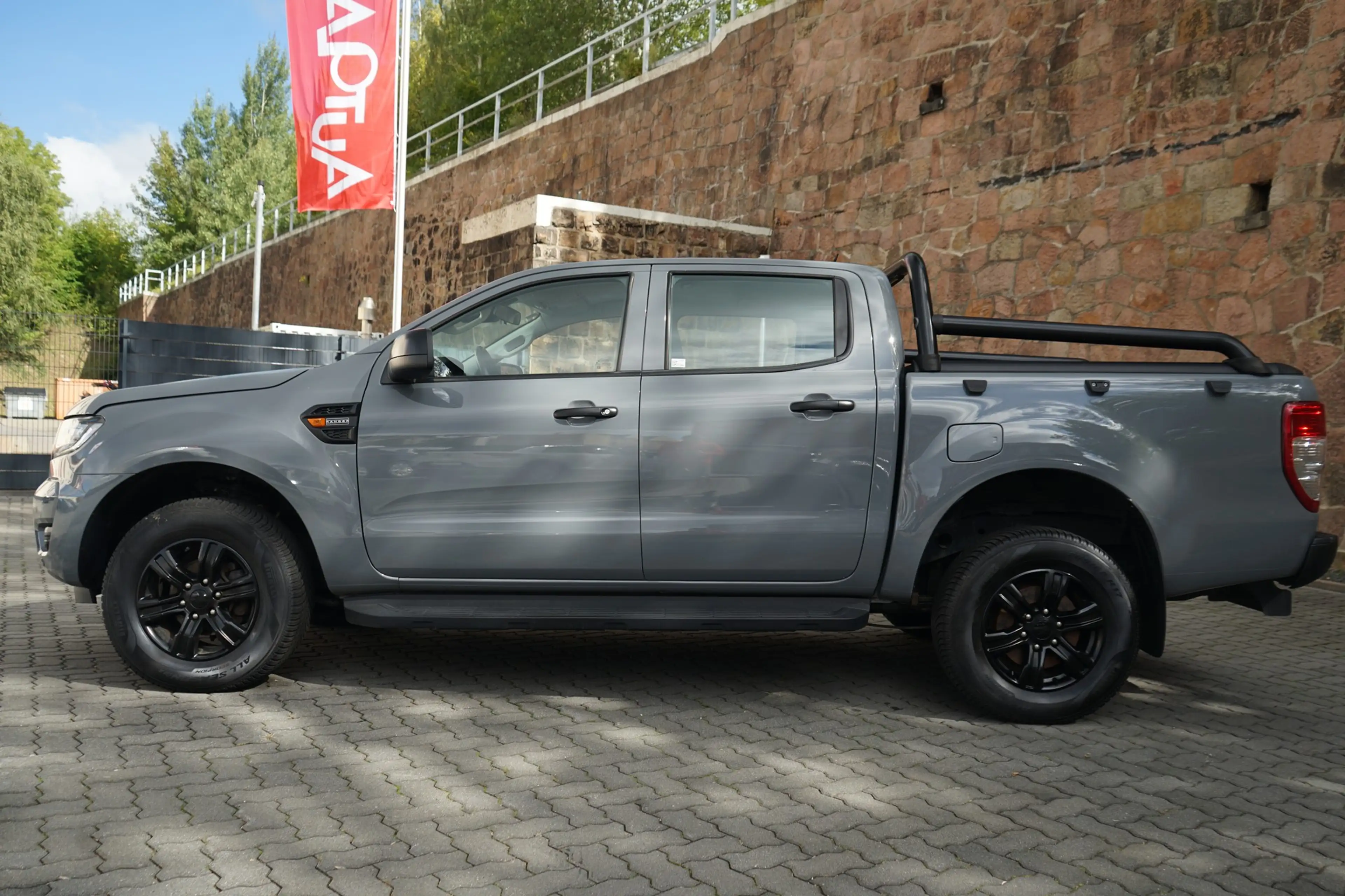Ford Ranger 2.0 EcoBlue 4WD Aut. Limited AHK Navi — photo 2