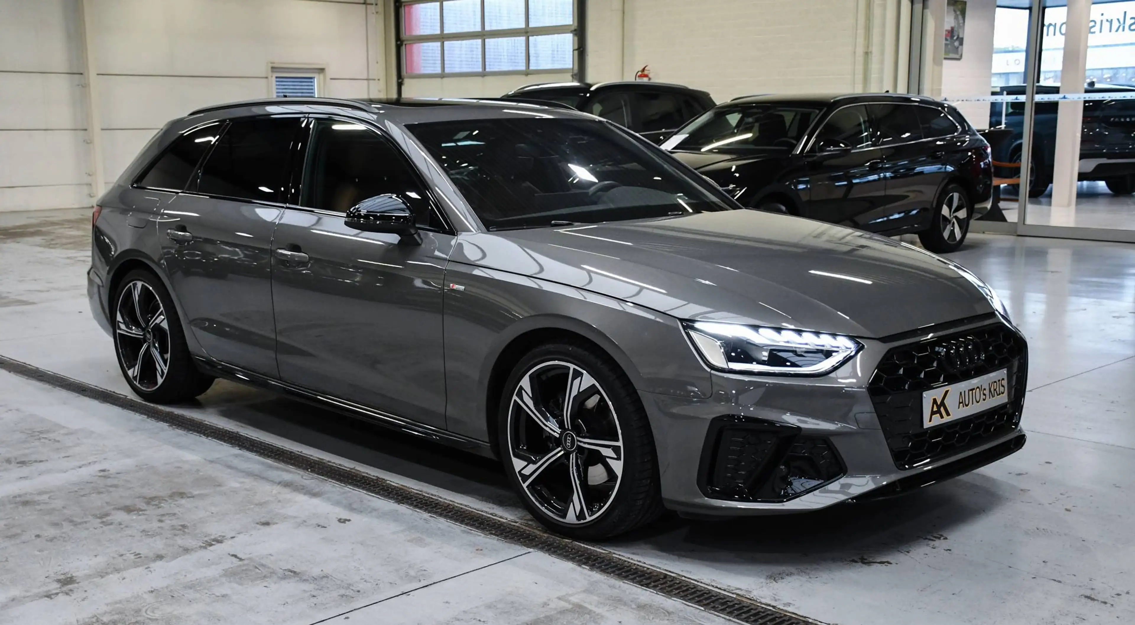Audi A4 A4 Avant 35 TFSI S-Line S tronic - NAVIGATIE / OPEN PANO-DAK / CAMERA / SMARTLINK / CC / BLIS / PDC — photo 2