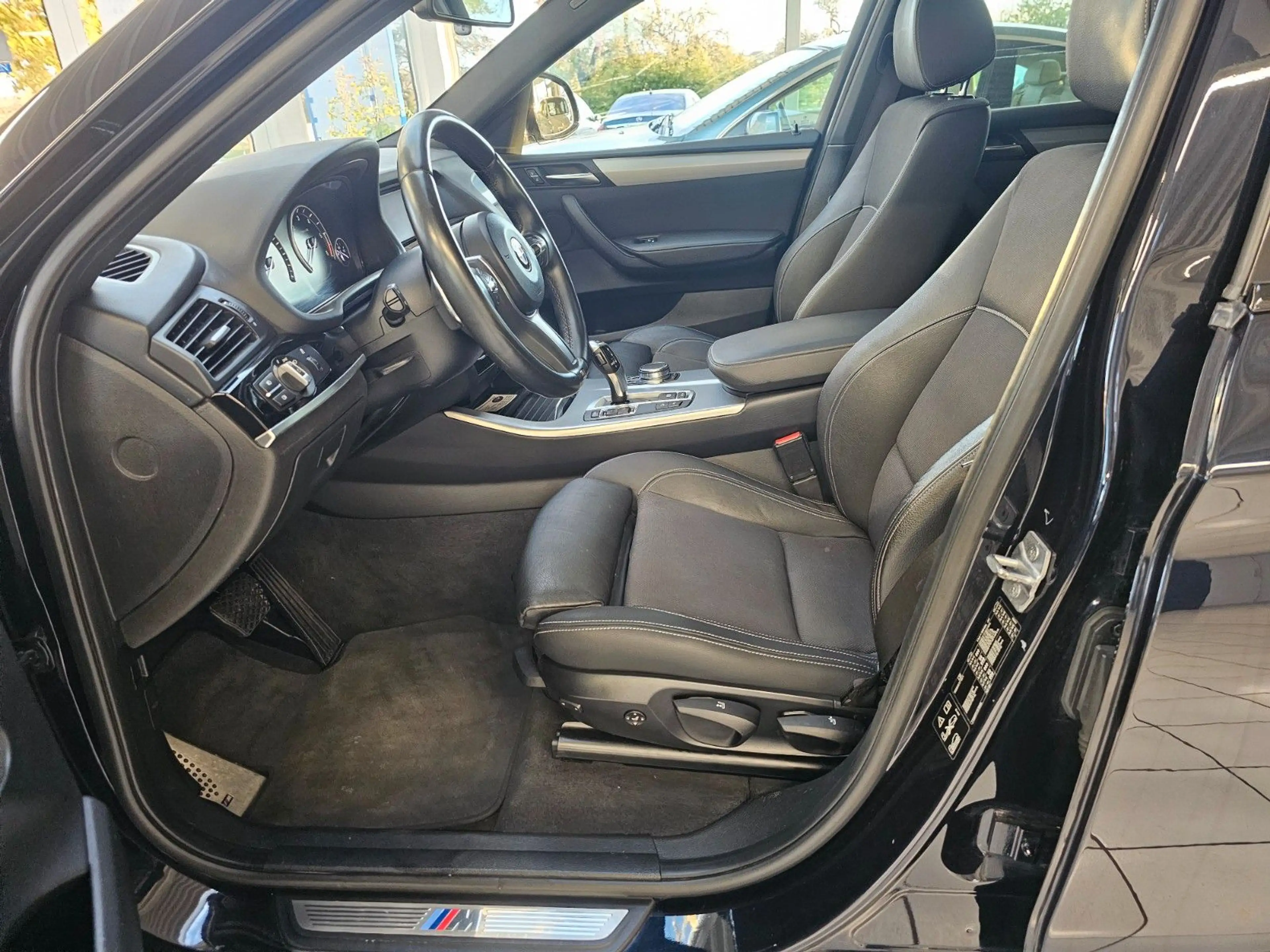 BMW X4 xDrive 20 d M Sport — photo 12