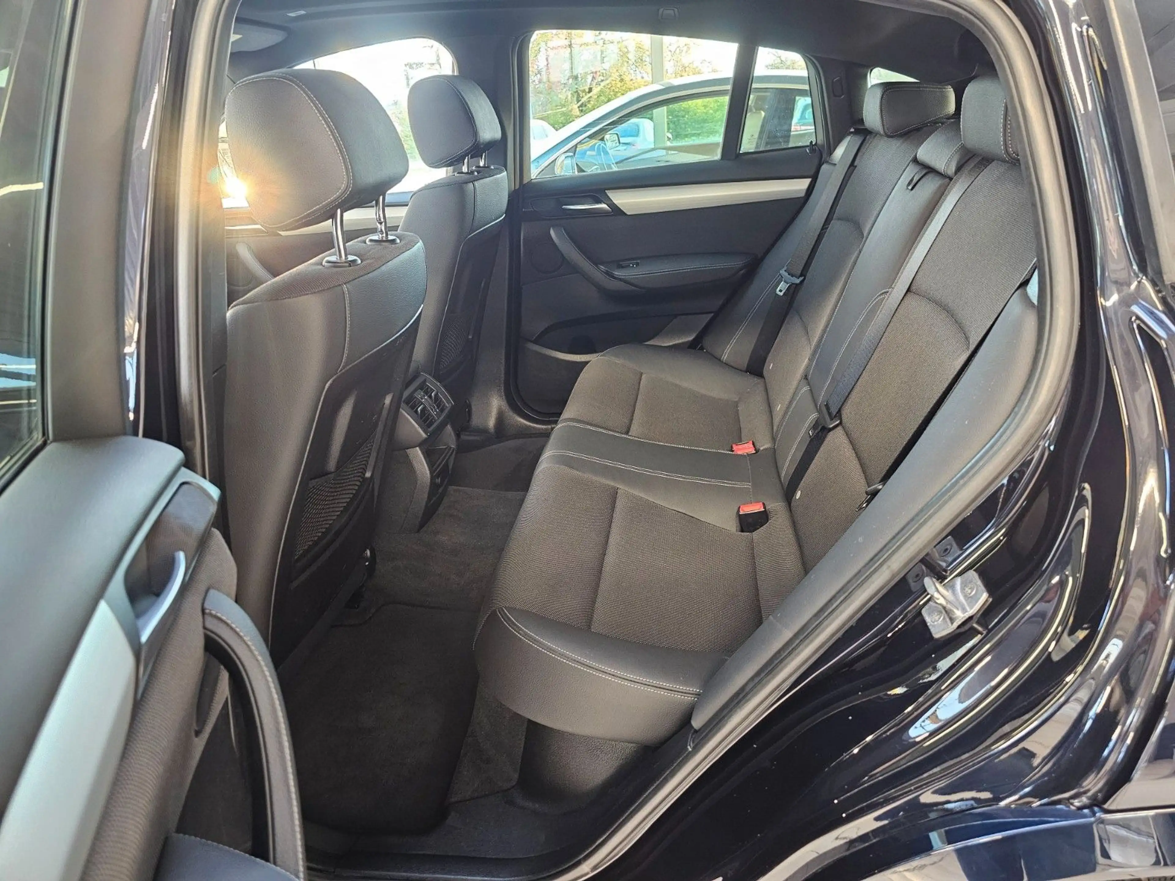 BMW X4 xDrive 20 d M Sport — photo 16
