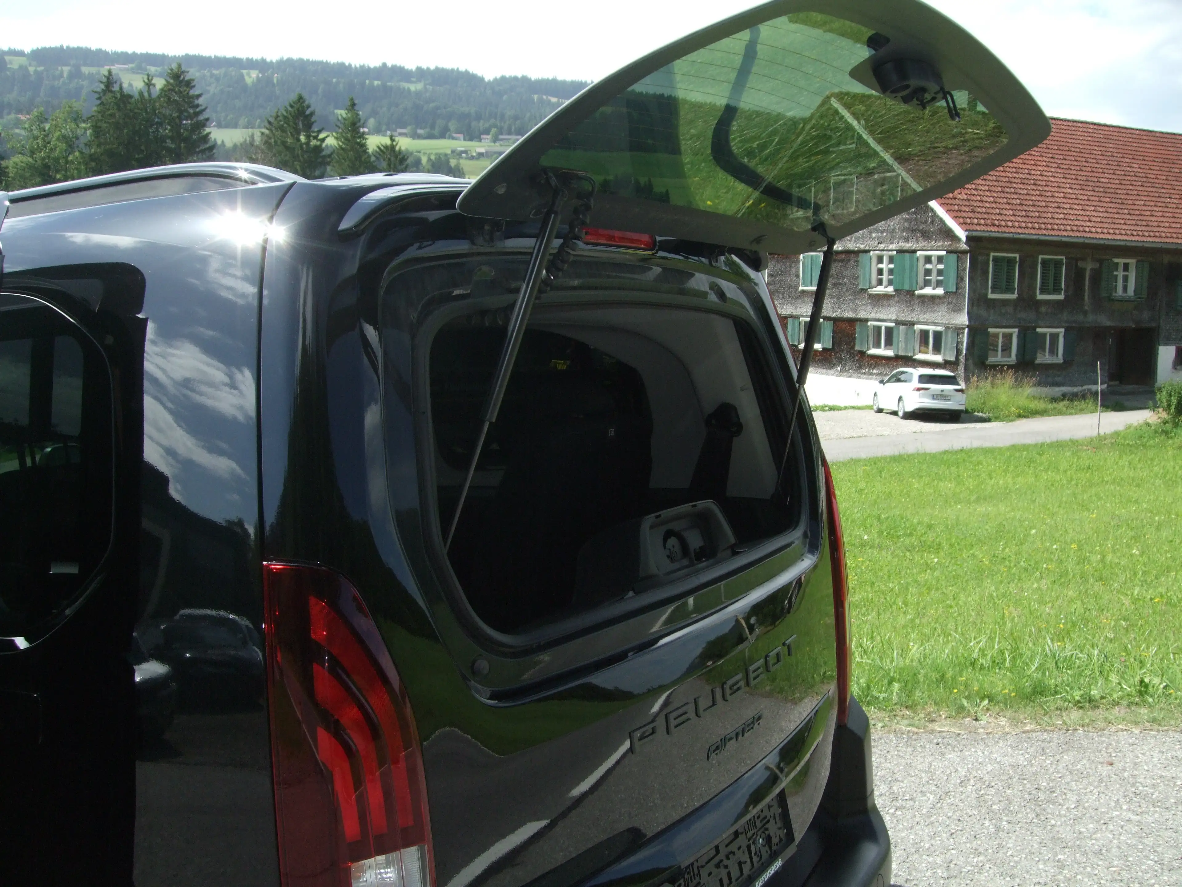 Peugeot Rifter GT Lang BHDi 130 EAT8 / 7 Sitze — photo 14