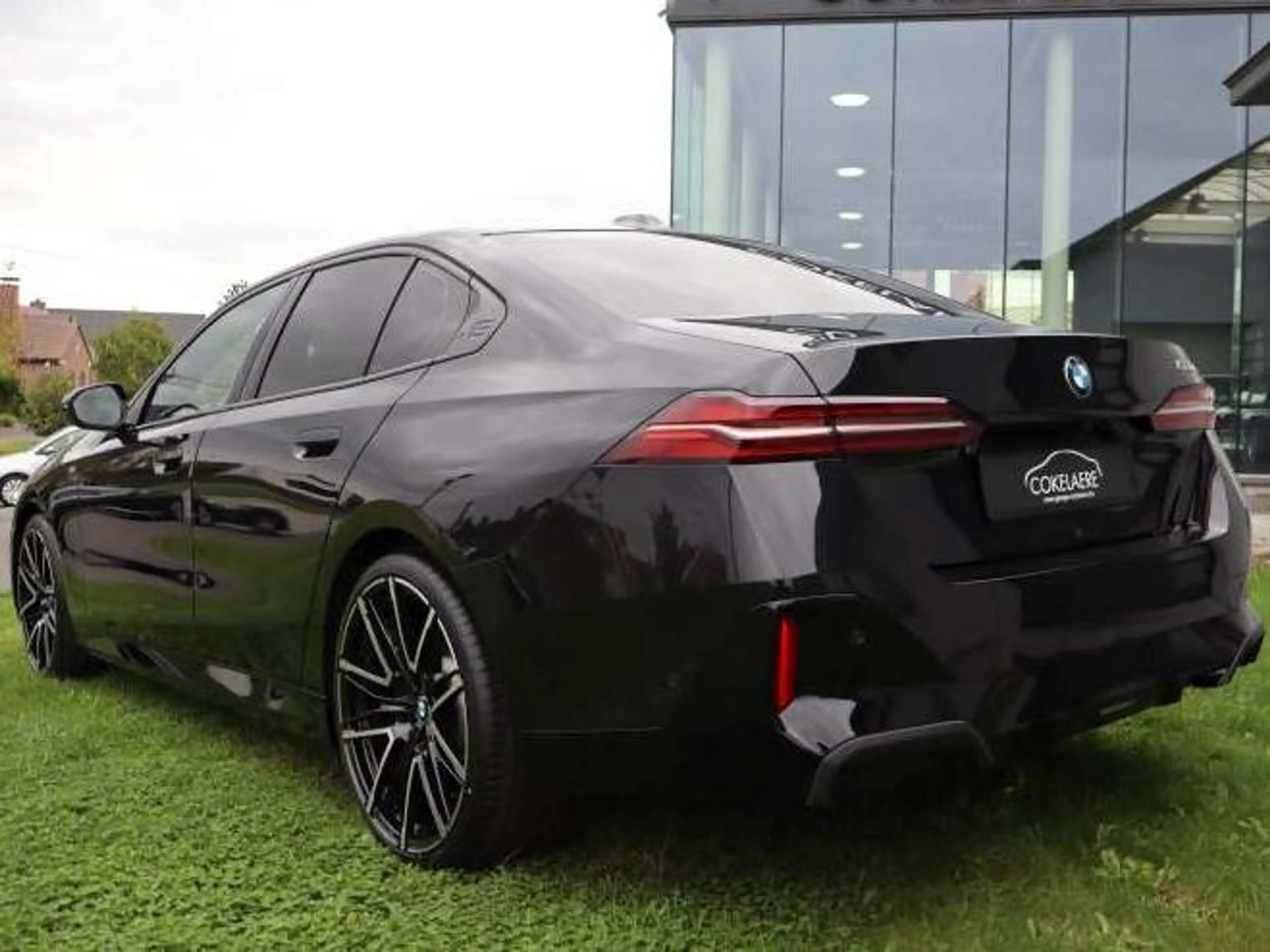 BMW 520 iA M-Sport Leder/KeyLess/MemorySeats/DrivingAssistantPlus/SurroundVieuw/HarmanKardon/21"M — photo 3