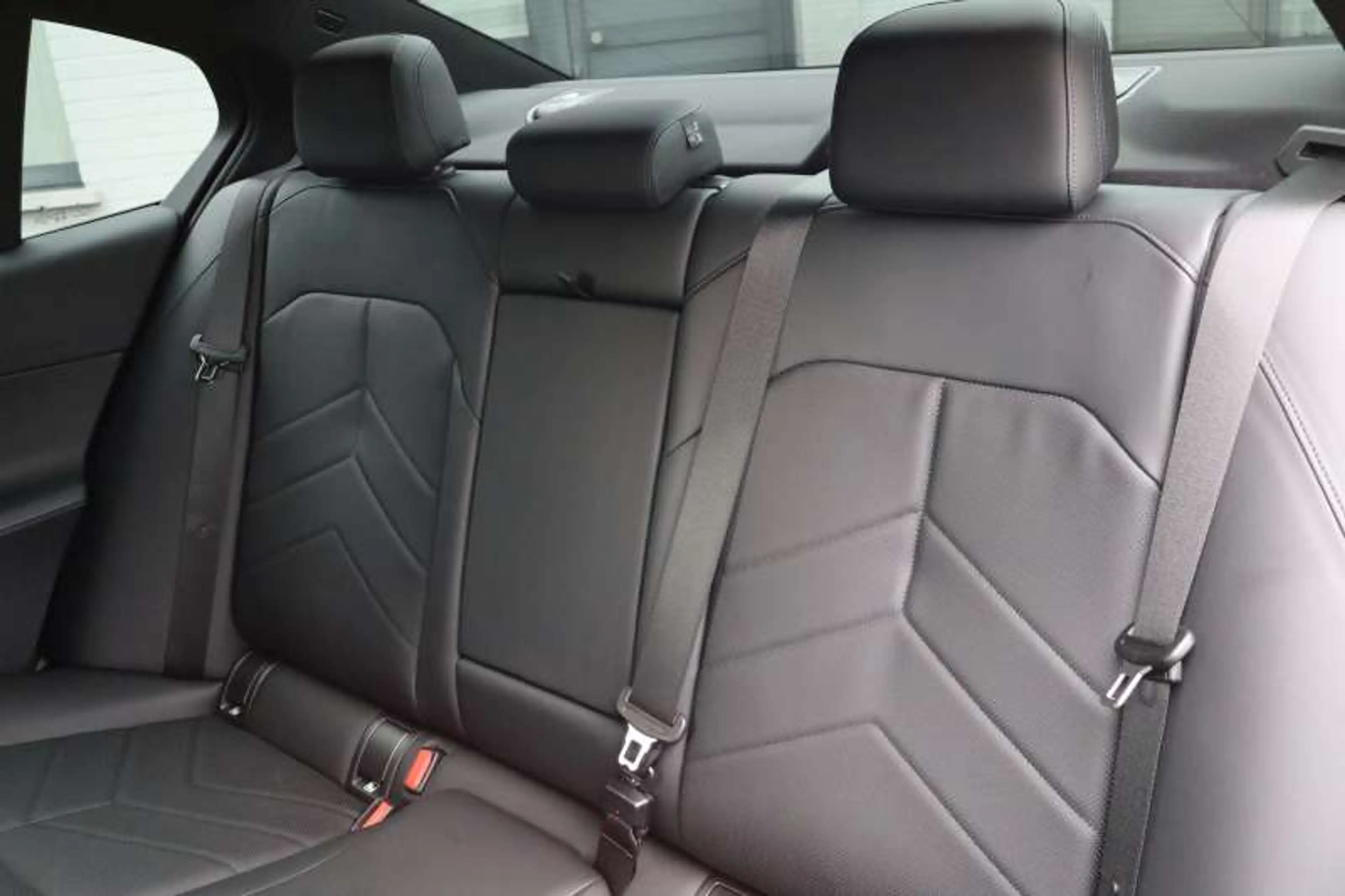 BMW 520 iA M-Sport Leder/KeyLess/MemorySeats/DrivingAssistantPlus/SurroundVieuw/HarmanKardon/21"M — photo 11