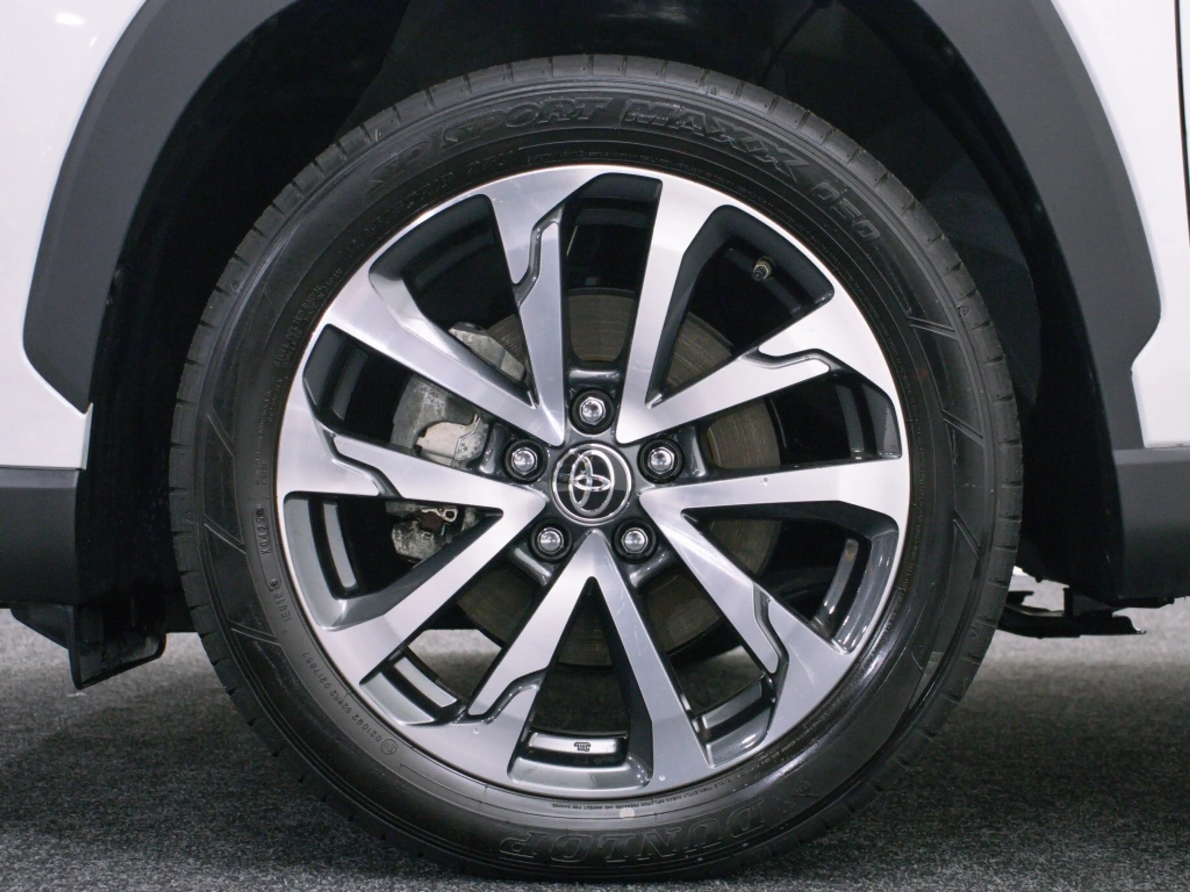 Toyota Corolla Cross Hybrid 140 Style | Private lease 659 pm — photo 7