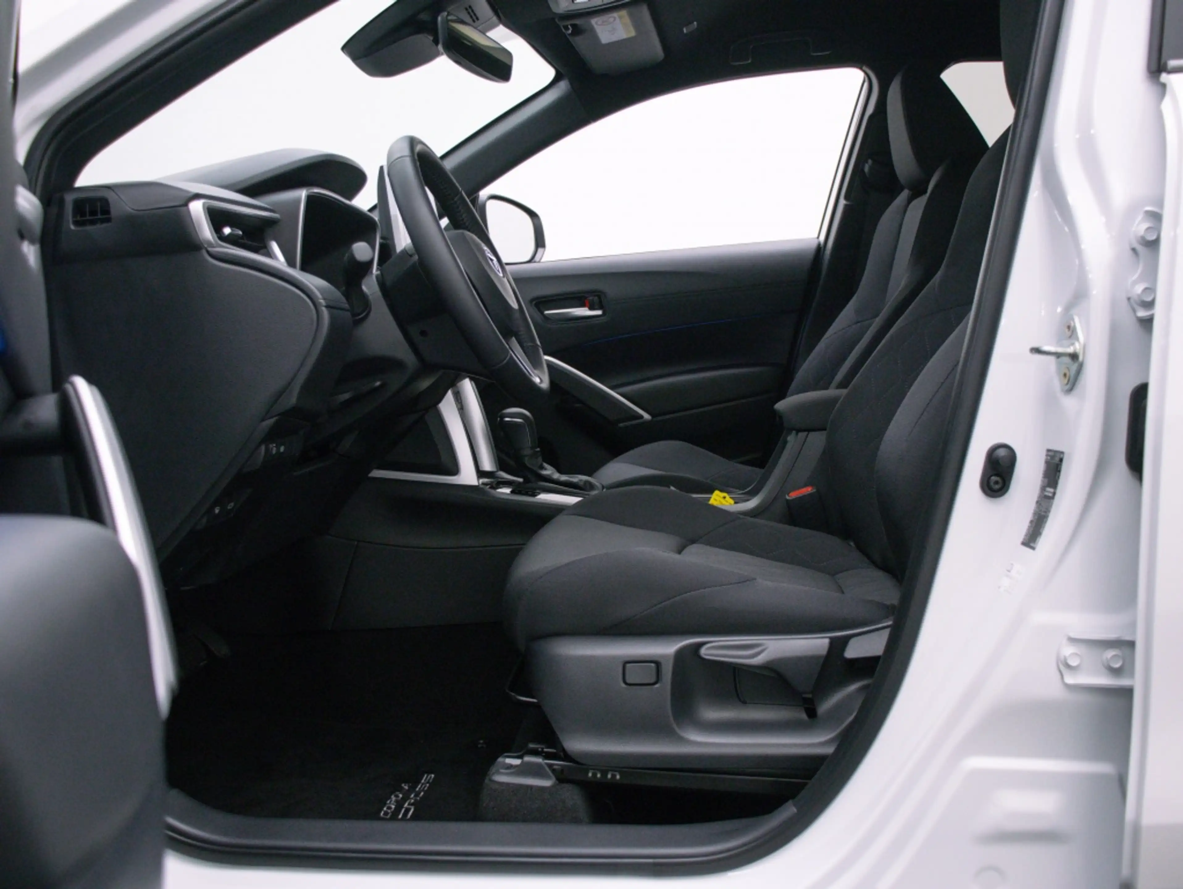 Toyota Corolla Cross Hybrid 140 Style | Private lease 659 pm — photo 15