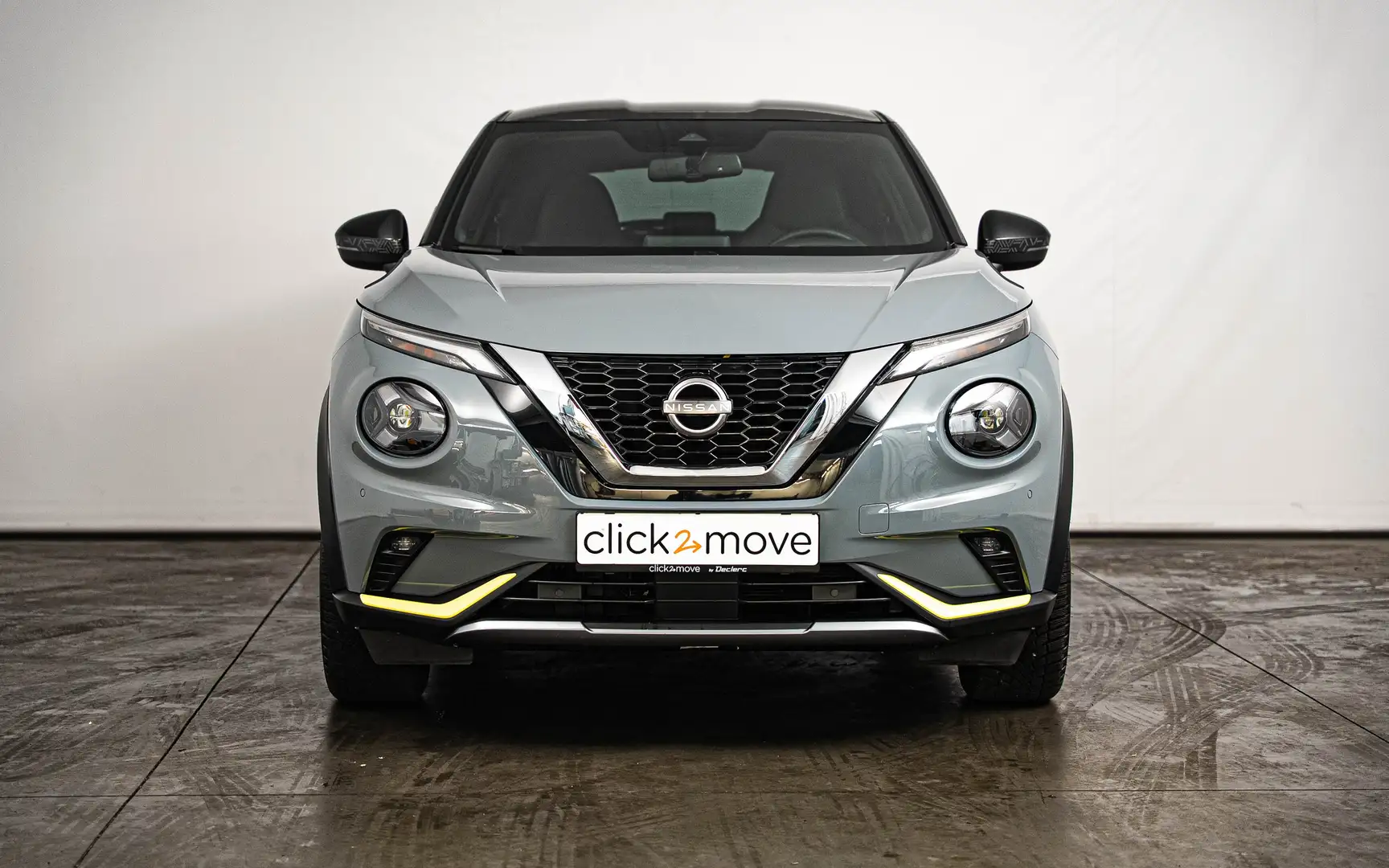 Nissan Juke 1.0 DIG-T N-Design DCT Grijs - 2
