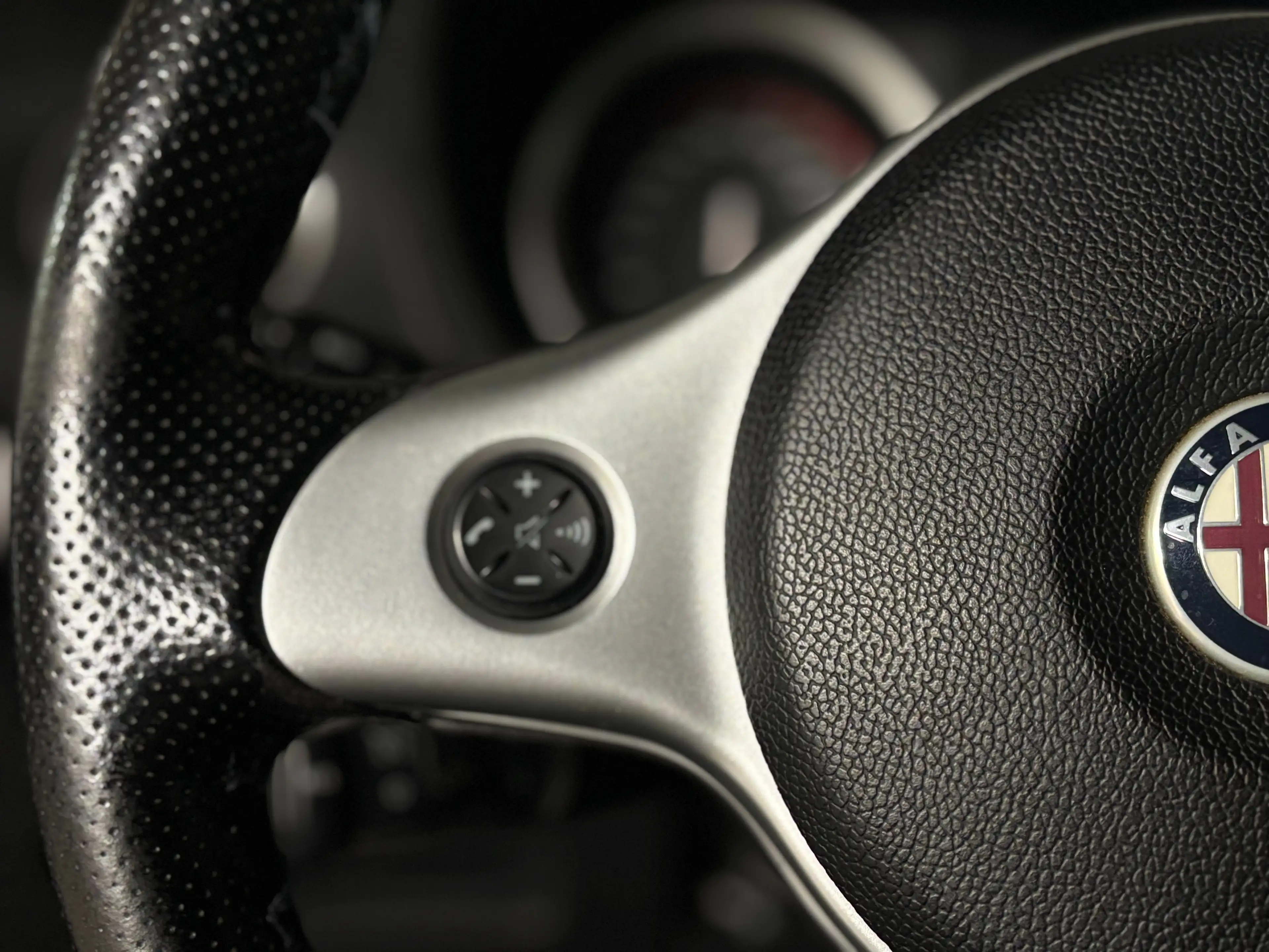 Alfa Romeo Spider 2.2 JTS 16V — photo 11