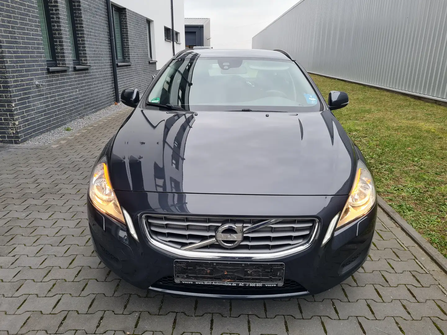 Volvo V60 Kinetic Nero - 2