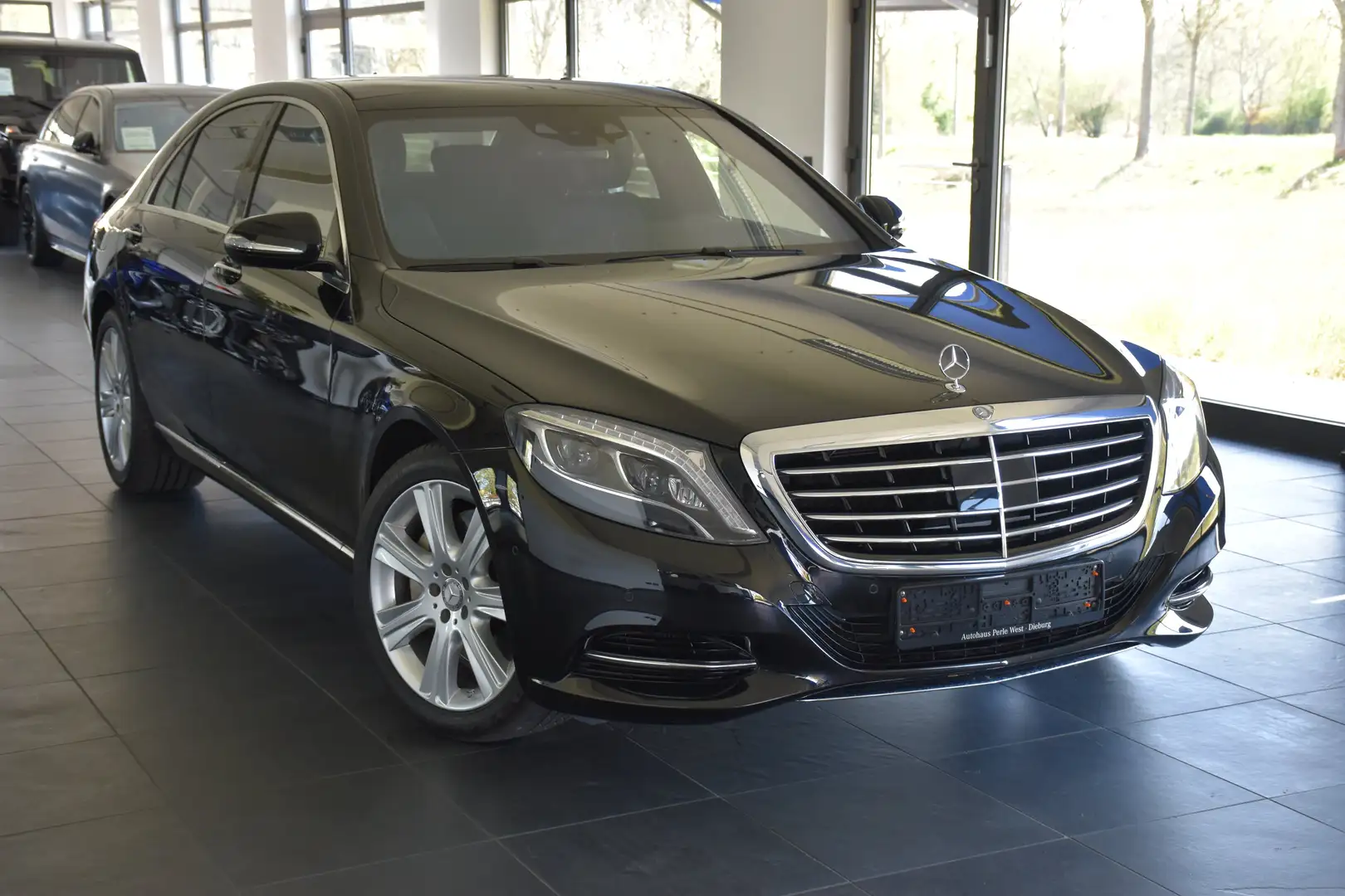 Mercedes-Benz S 500 LANG 4Matic 7G"PANORAMA"HUD"MASAGE"LED"TV"1.HAND" Noir - 2